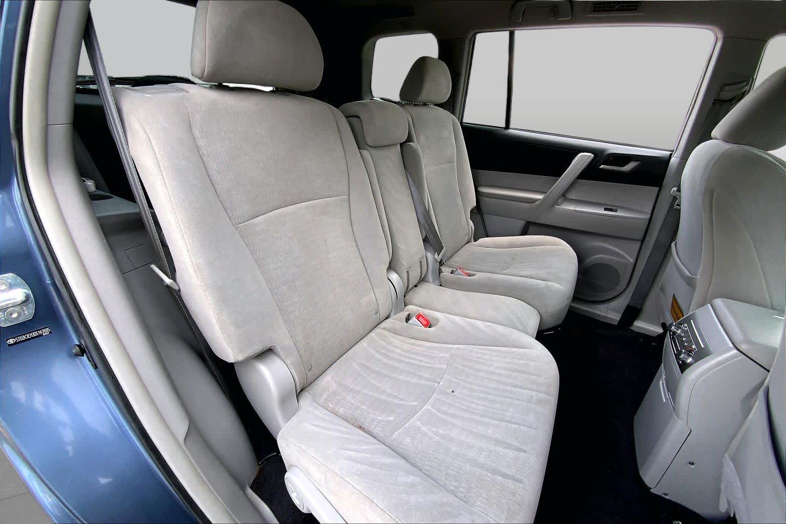 2013 Toyota Highlander Plus Shoreline Blue Pearl at Lexus Southwest Houston