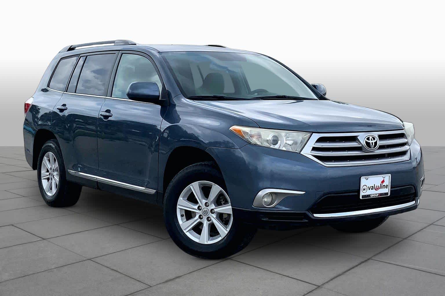 2013 Toyota Highlander Plus Shoreline Blue Pearl at Lexus Southwest Houston