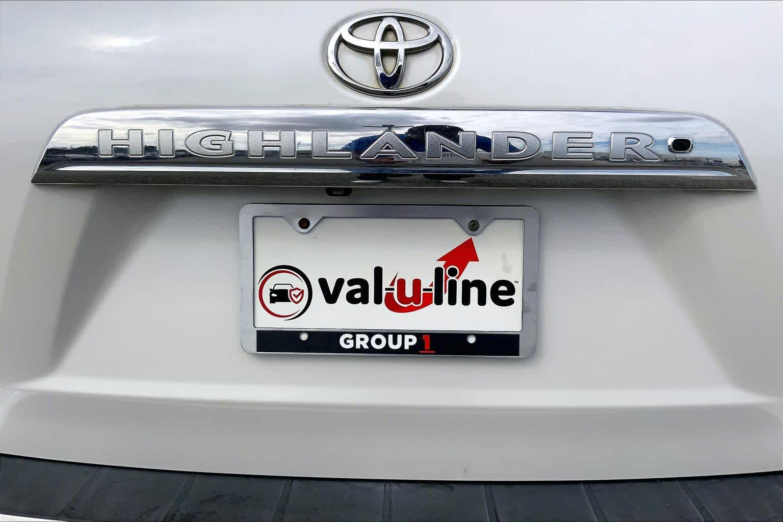 2011 Toyota Highlander photo 9 of 34