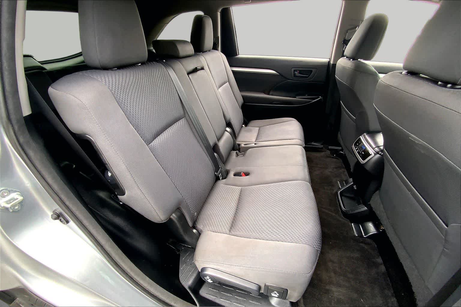 2016 Toyota Highlander LE Silver Sky Metallic at AutoNation Toyota Gulf Fwy