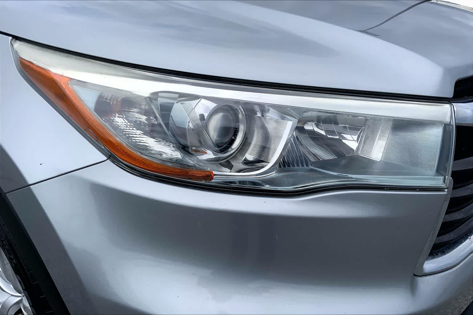 2016 Toyota Highlander LE Silver Sky Metallic at AutoNation Toyota Gulf Fwy