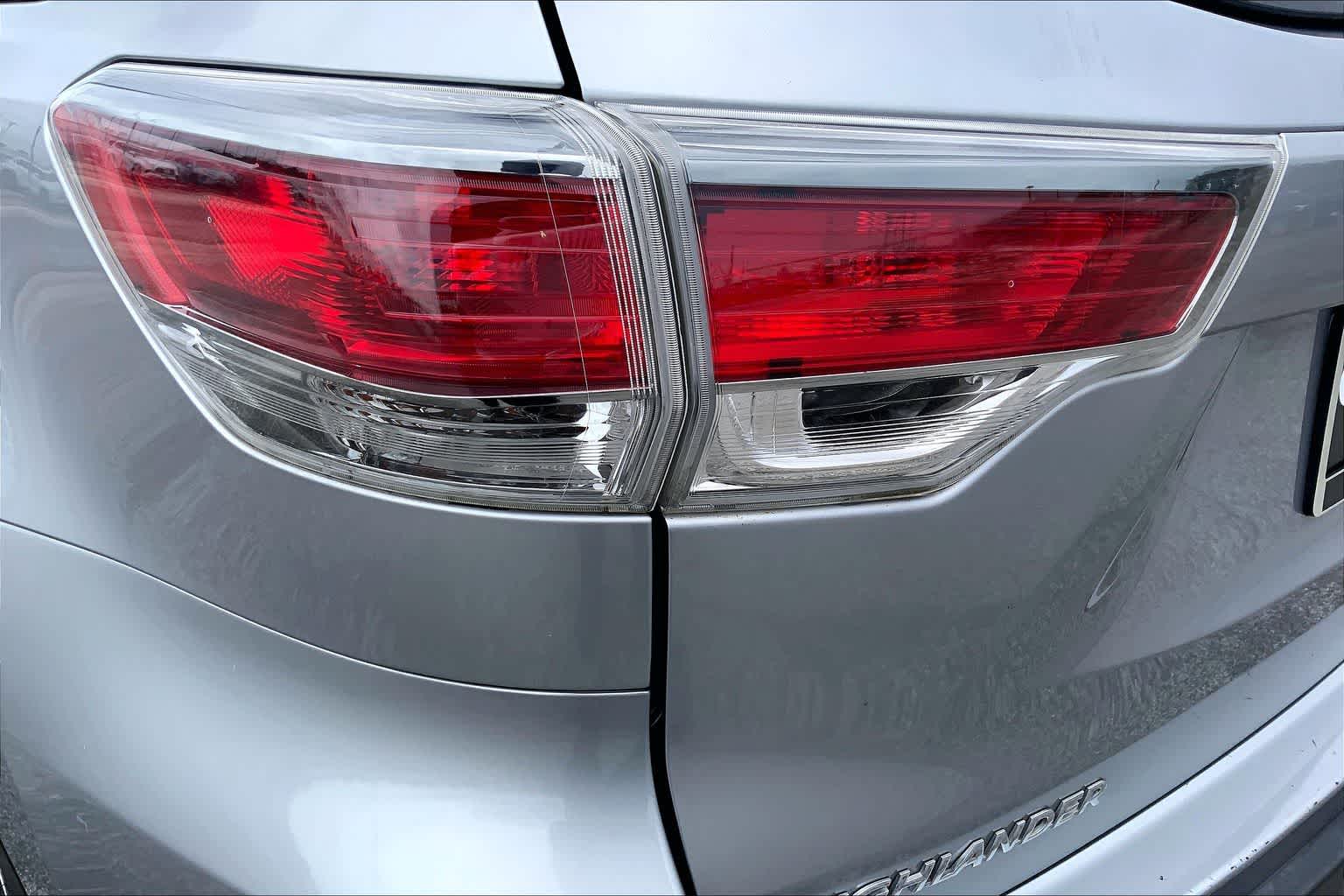 2016 Toyota Highlander LE Silver Sky Metallic at AutoNation Toyota Gulf Fwy