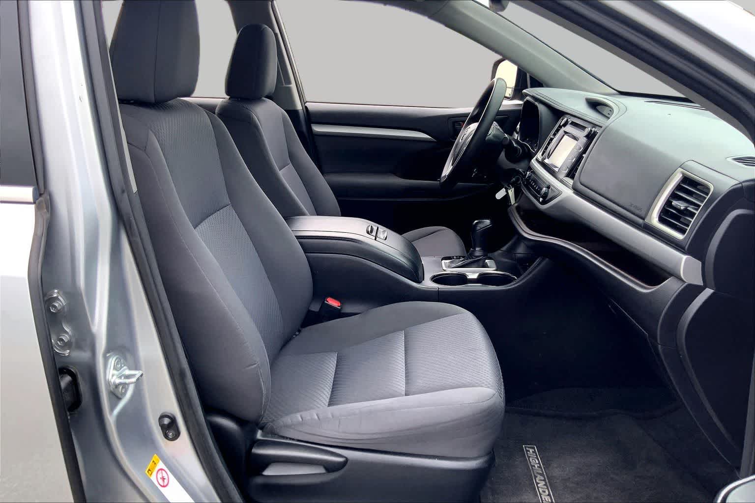 2016 Toyota Highlander LE Silver Sky Metallic at AutoNation Toyota Gulf Fwy
