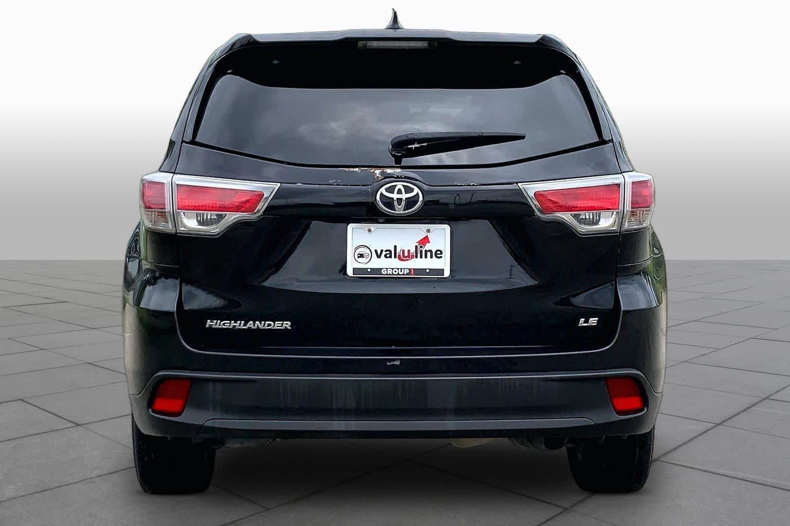 2015 Toyota Highlander LE Plus Attitude Black Metallic at Group 1 Toyota Southwest