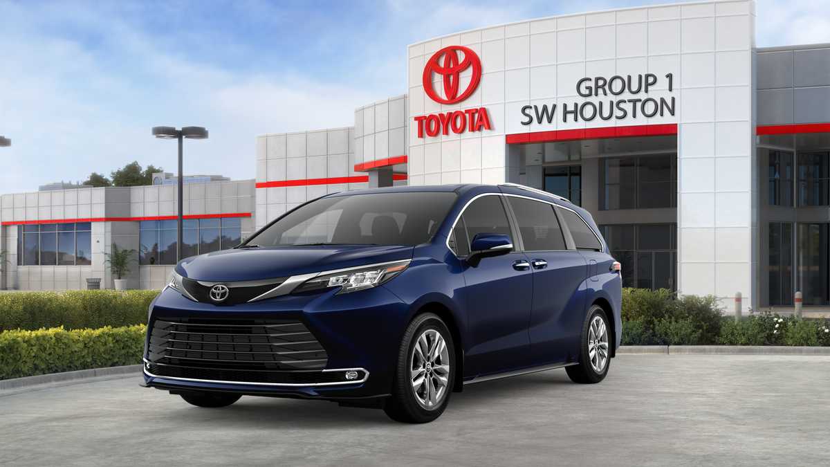 2026 Toyota Sienna photo 19 of 35