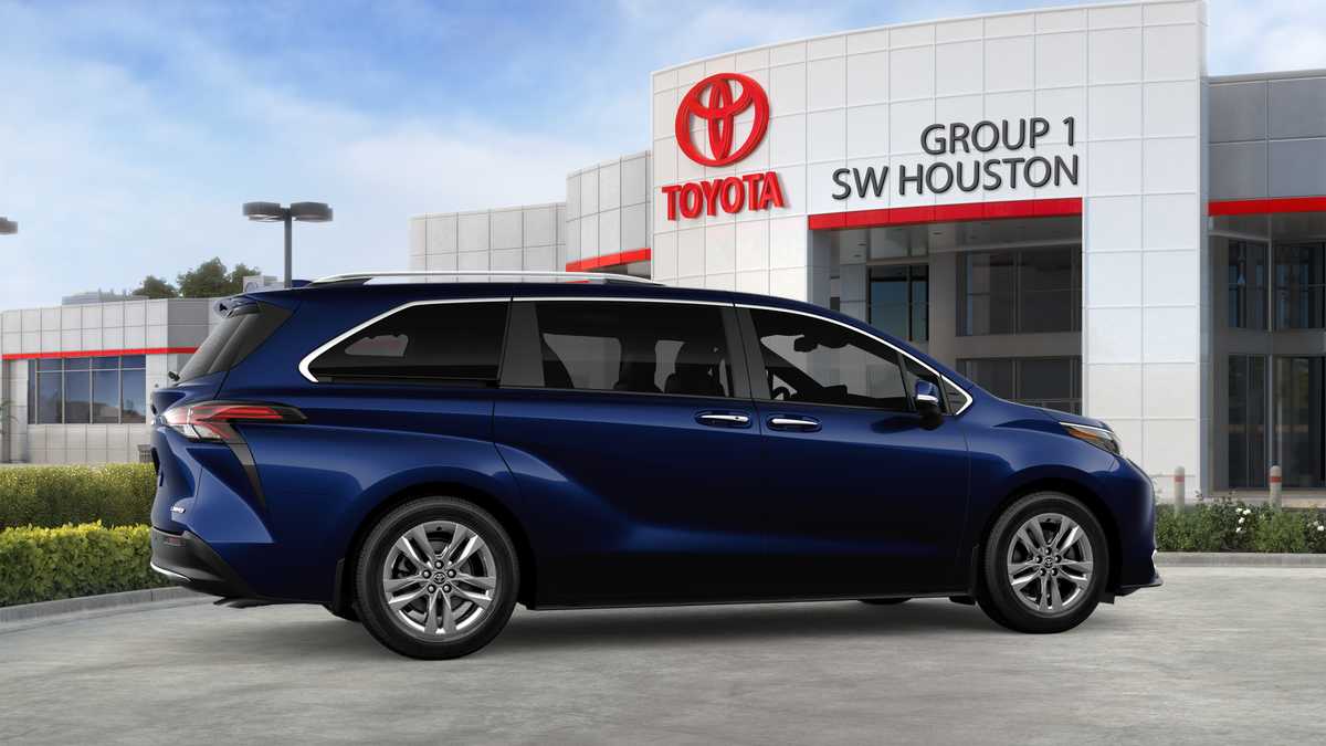 2026 Toyota Sienna photo 27 of 35