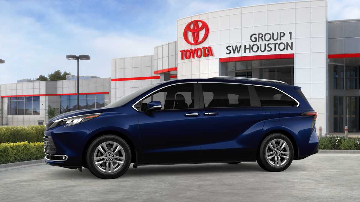 2026 Toyota Sienna photo 21 of 35