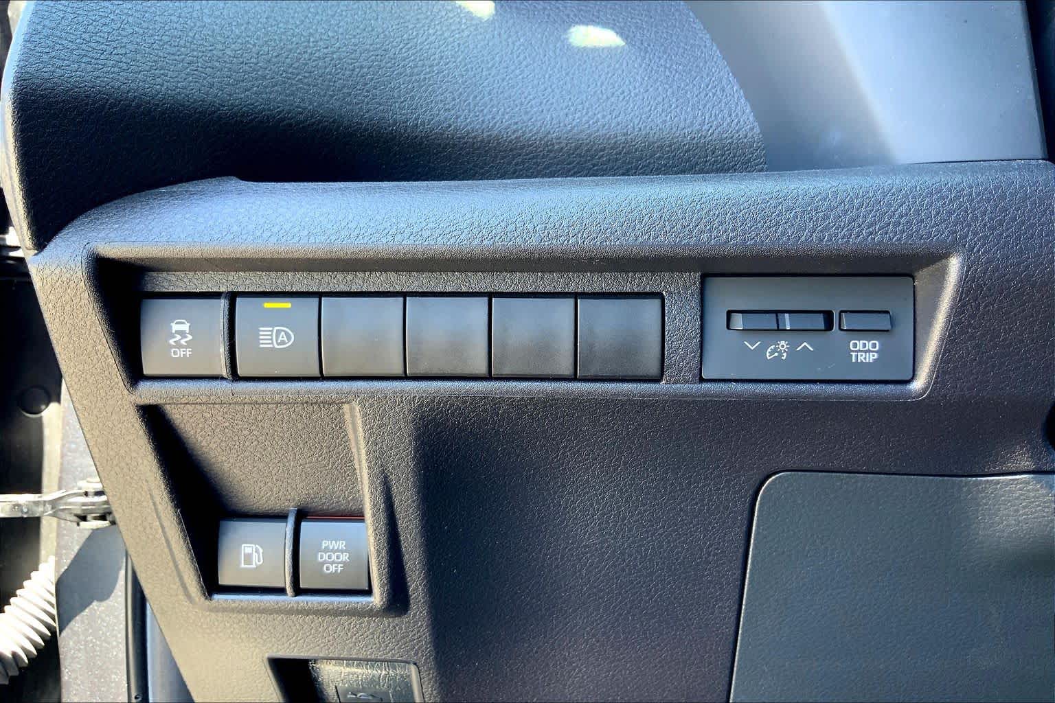 2025 Toyota Sienna Limited Magnetic Gray Metallic at Group 1 Toyota Southwest
