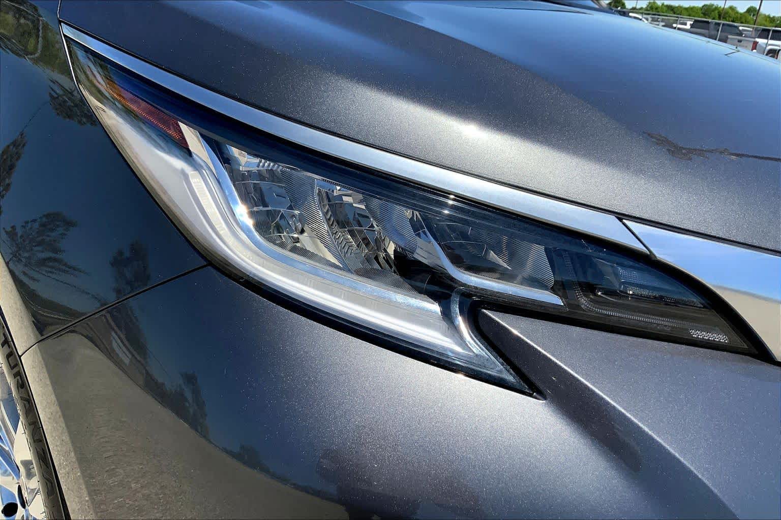 2025 Toyota Sienna Limited Magnetic Gray Metallic at Group 1 Toyota Southwest