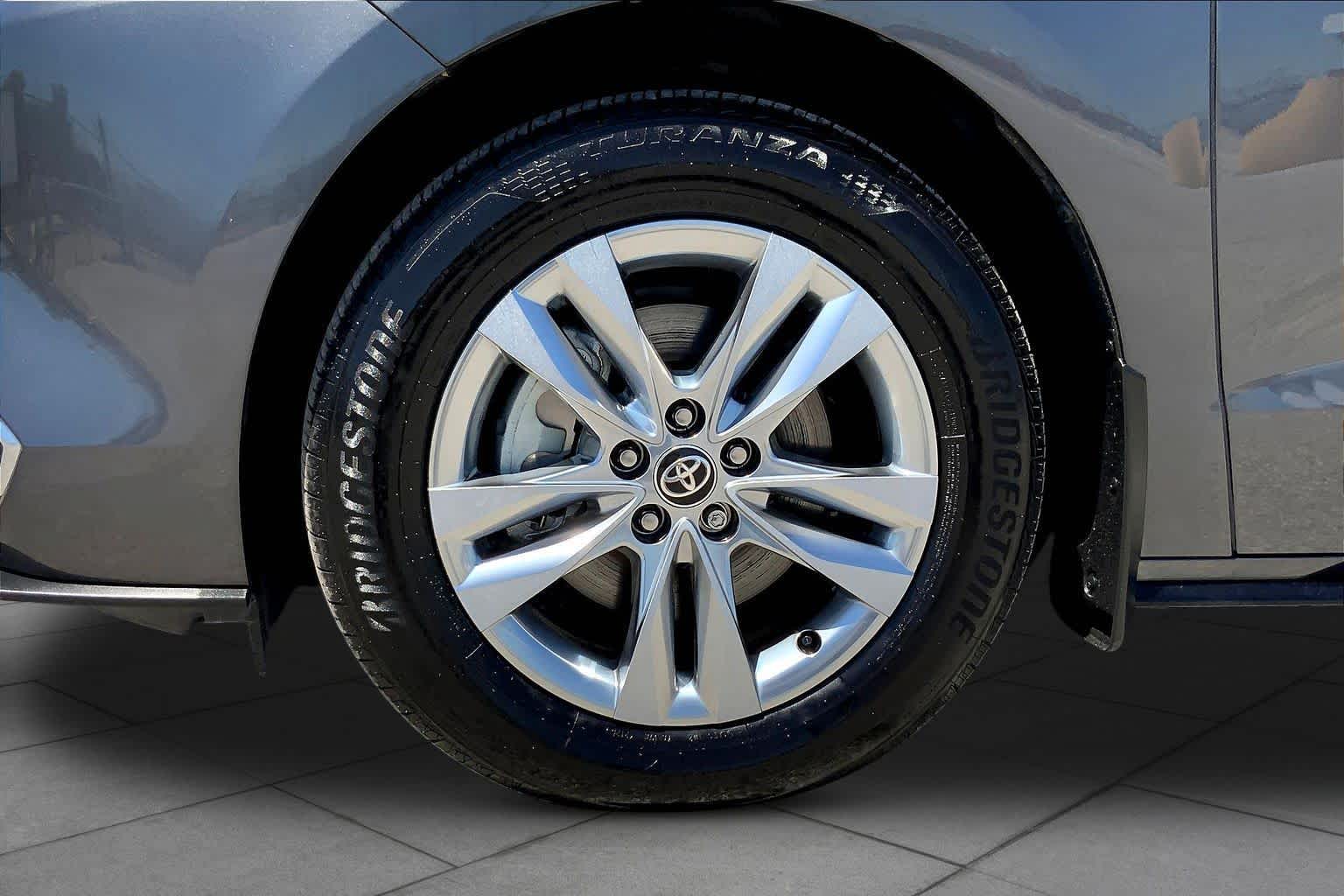 2025 Toyota Sienna Limited Magnetic Gray Metallic at Group 1 Toyota Southwest