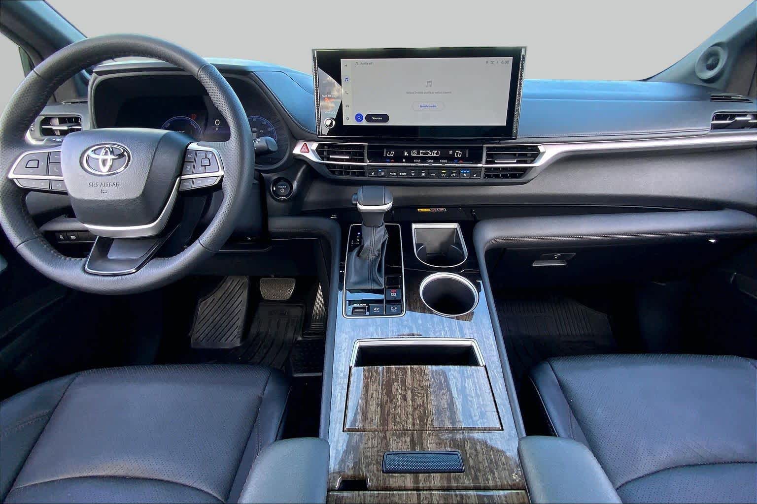 2026 Toyota Sienna Limited Cypress at Group 1 Toyota Southwest