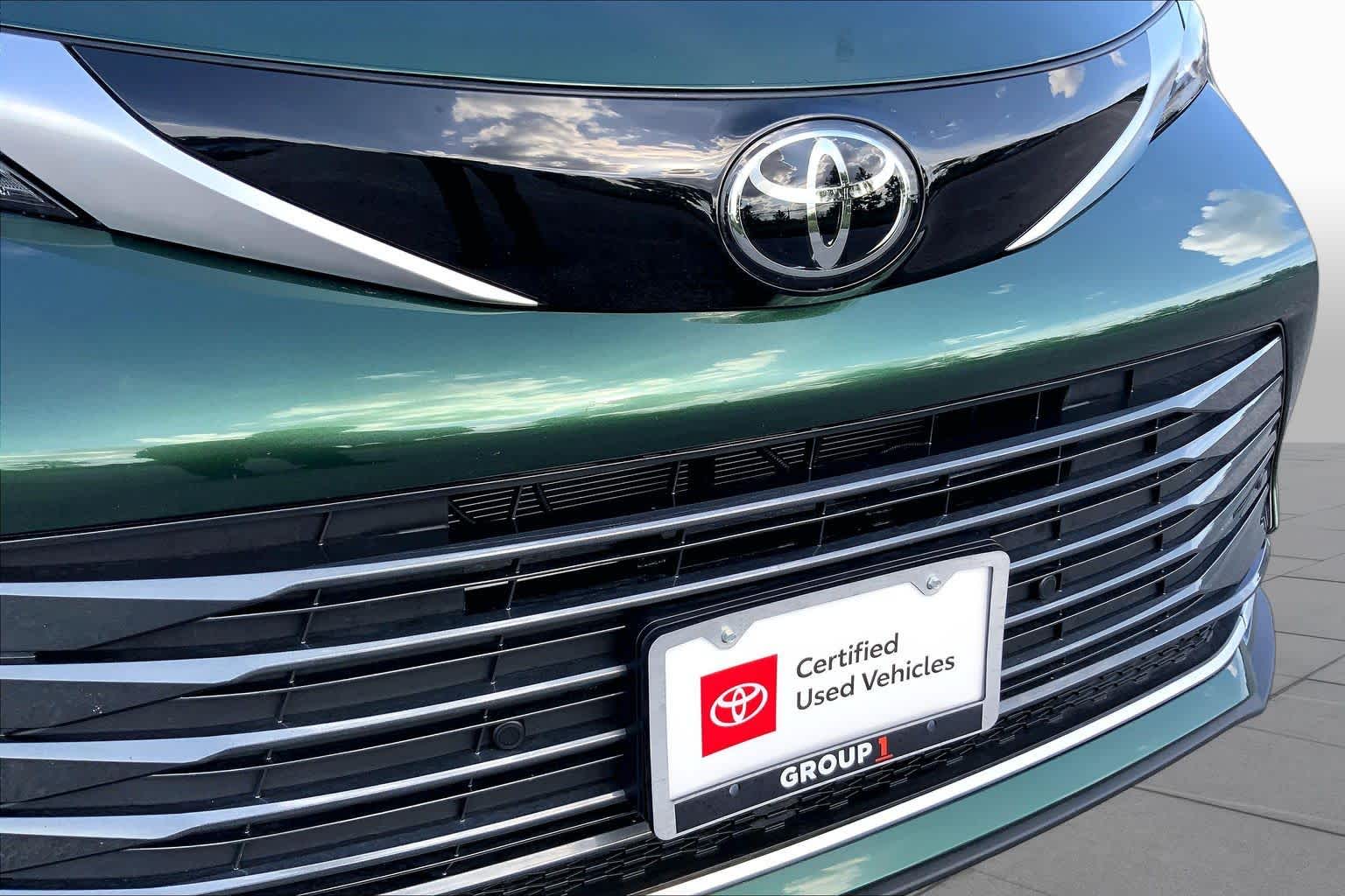 2026 Toyota Sienna Limited Cypress at Group 1 Toyota Southwest