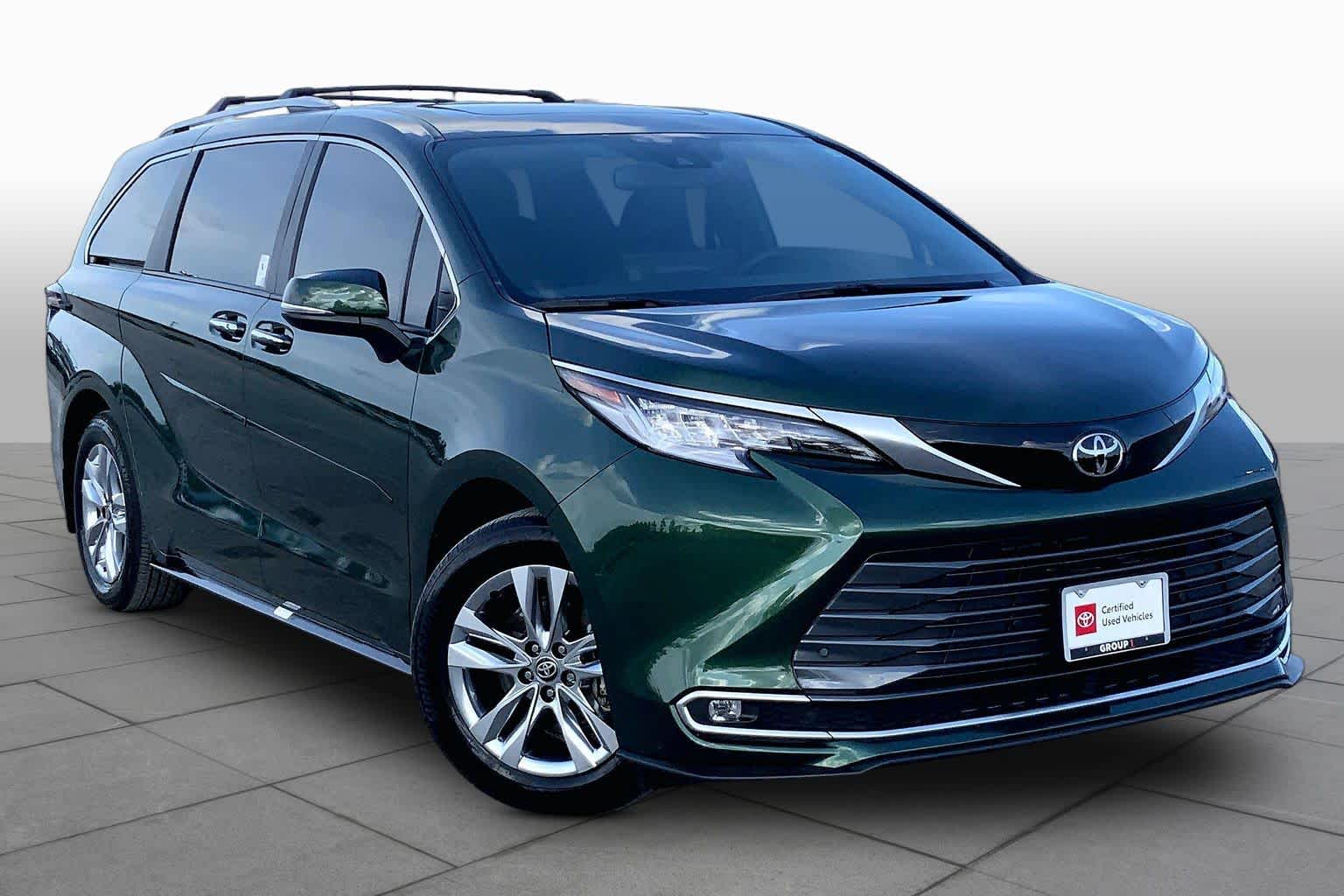 2026 Toyota Sienna Limited Cypress at Group 1 Toyota Southwest