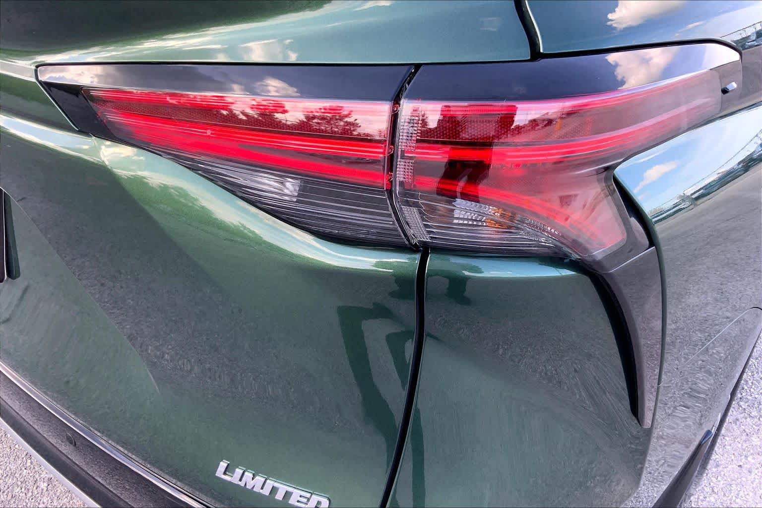 2026 Toyota Sienna Limited Cypress at Group 1 Toyota Southwest