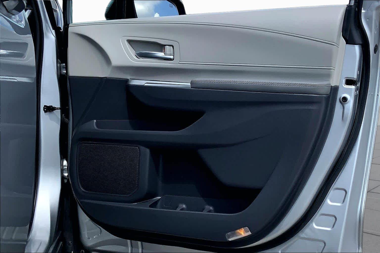 2023 Toyota Sienna Limited Celestial Silver Metallic at Group 1 Toyota Southwest