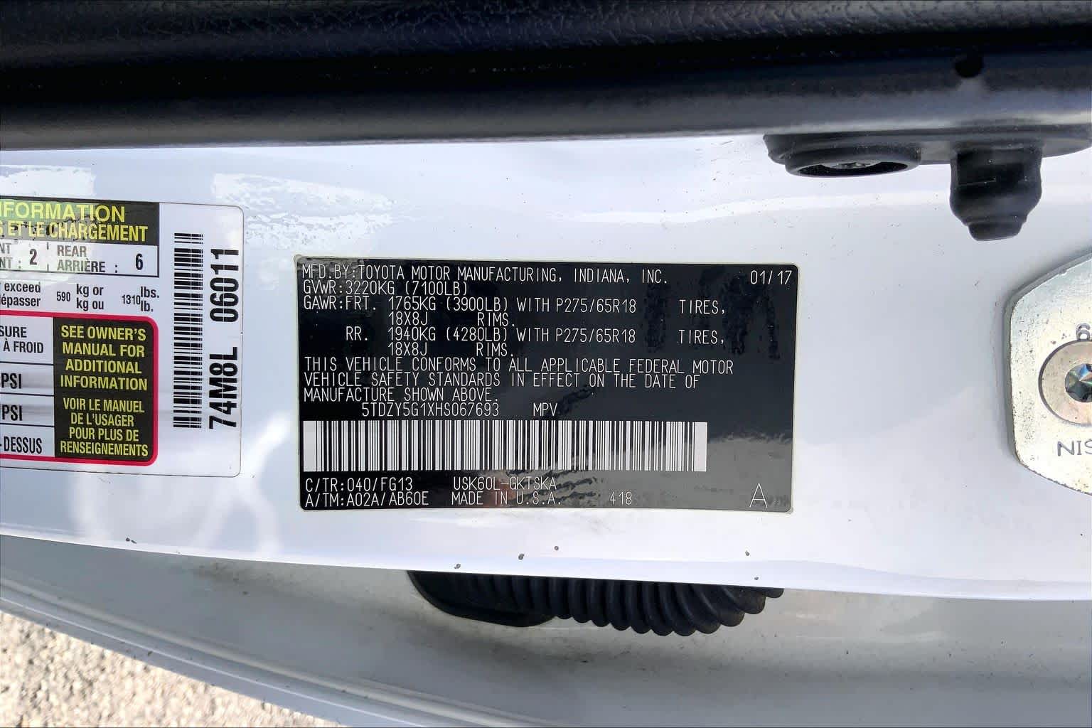 2017 Toyota Sequoia photo 36 of 36