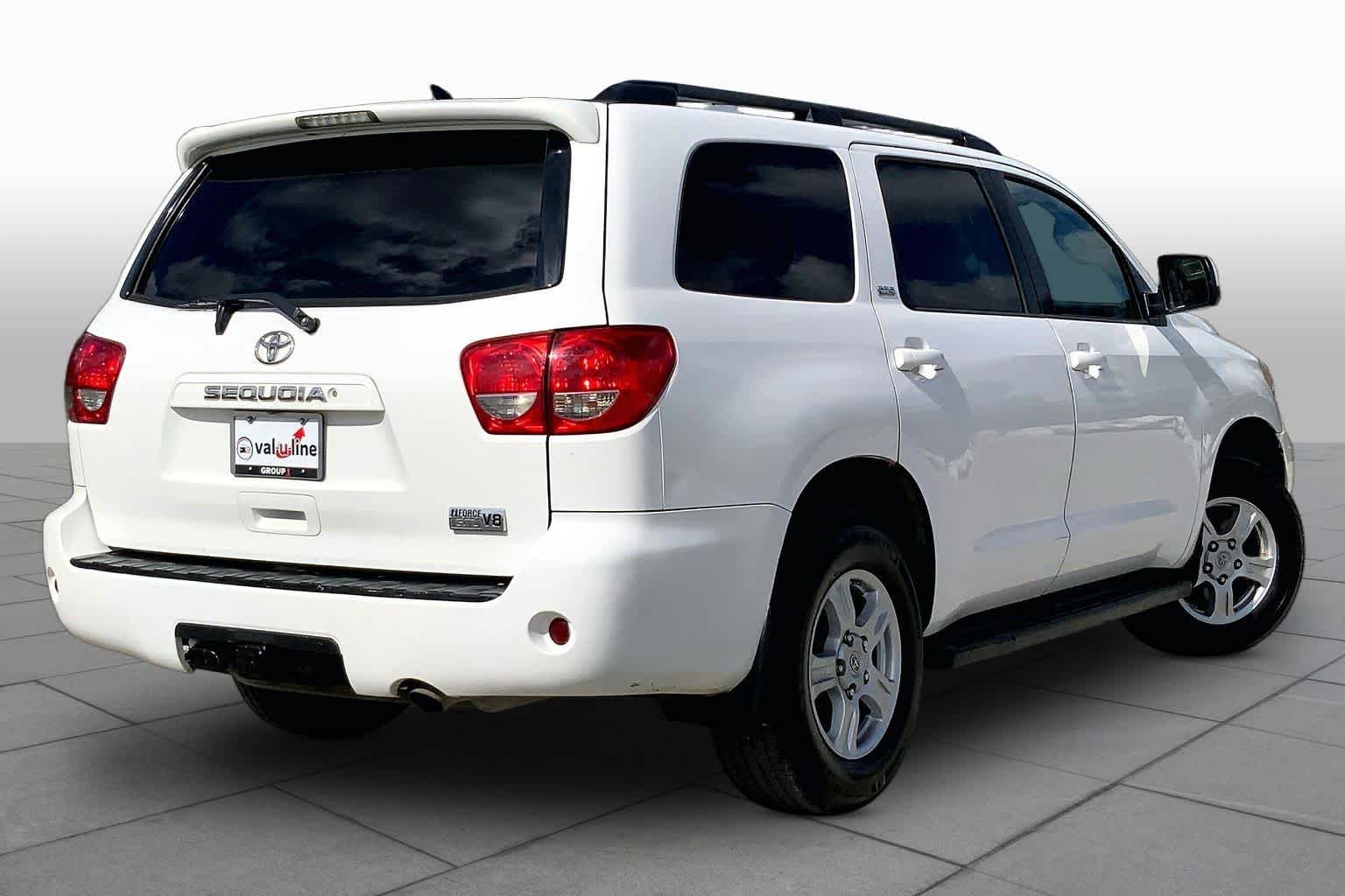 2017 Toyota Sequoia photo 13 of 36