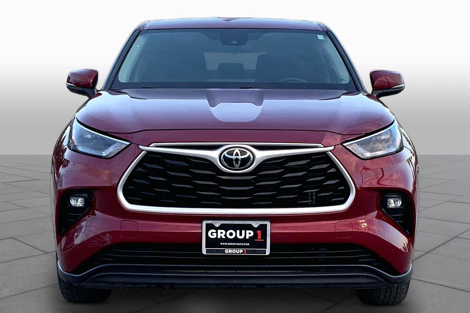 2022 Toyota Highlander LE Ruby Flare Pearl at AutoNation Chrysler Jeep Dodge Ram Spring