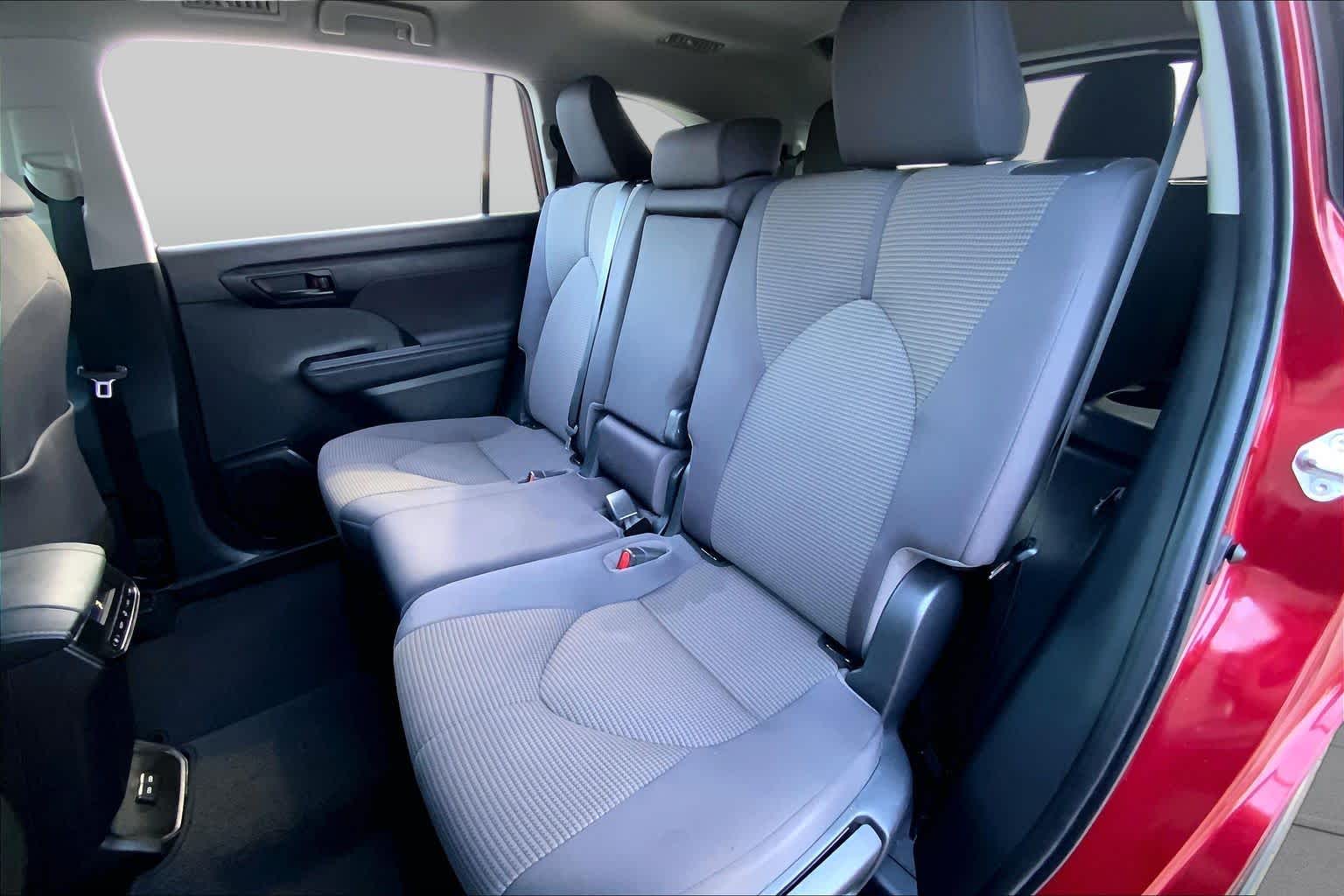 2022 Toyota Highlander LE Ruby Flare Pearl at AutoNation Chrysler Jeep Dodge Ram Spring