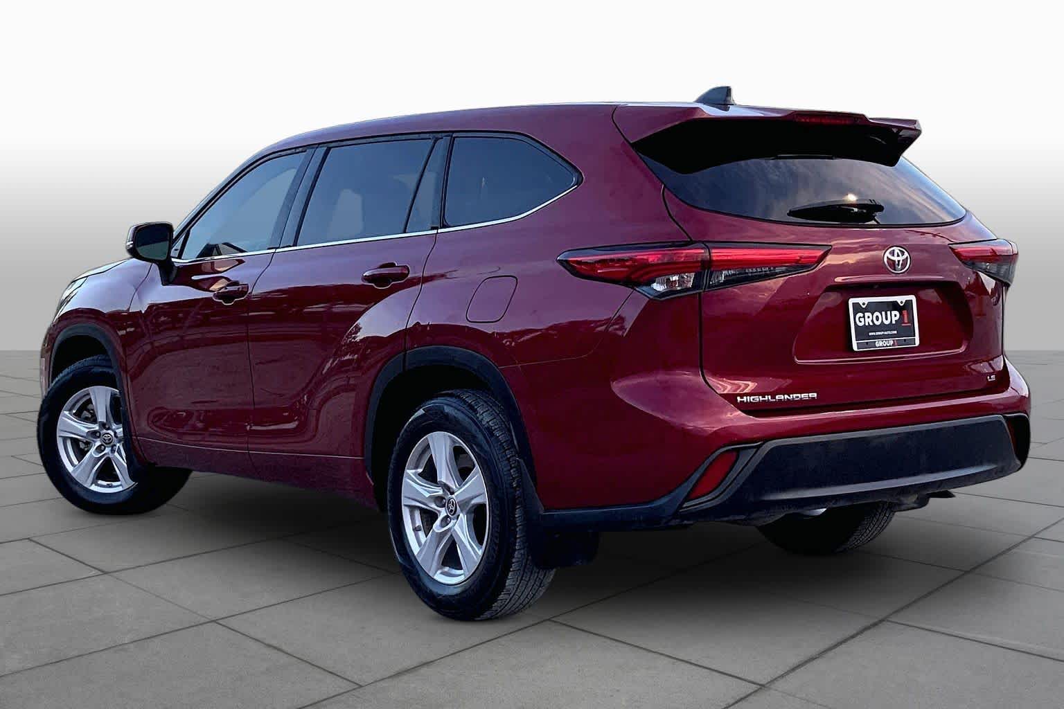 2022 Toyota Highlander LE Ruby Flare Pearl at AutoNation Chrysler Jeep Dodge Ram Spring