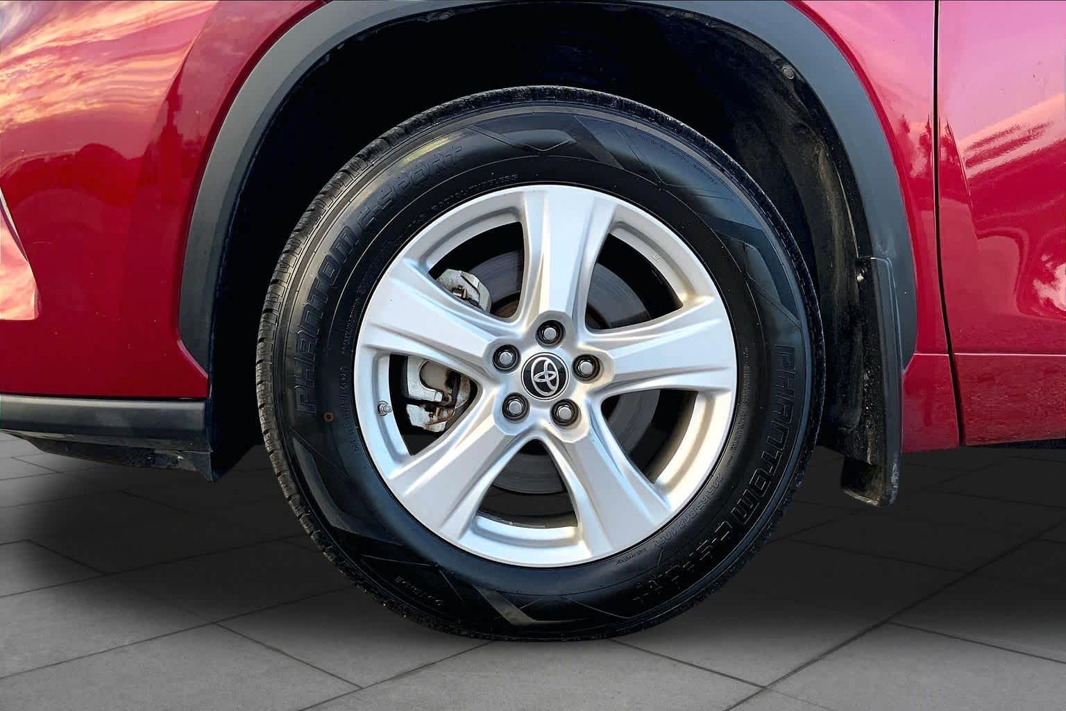 2022 Toyota Highlander LE Ruby Flare Pearl at AutoNation Chrysler Jeep Dodge Ram Spring