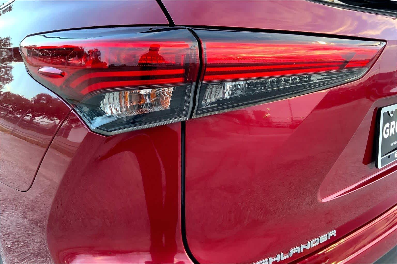 2022 Toyota Highlander LE Ruby Flare Pearl at AutoNation Chrysler Jeep Dodge Ram Spring