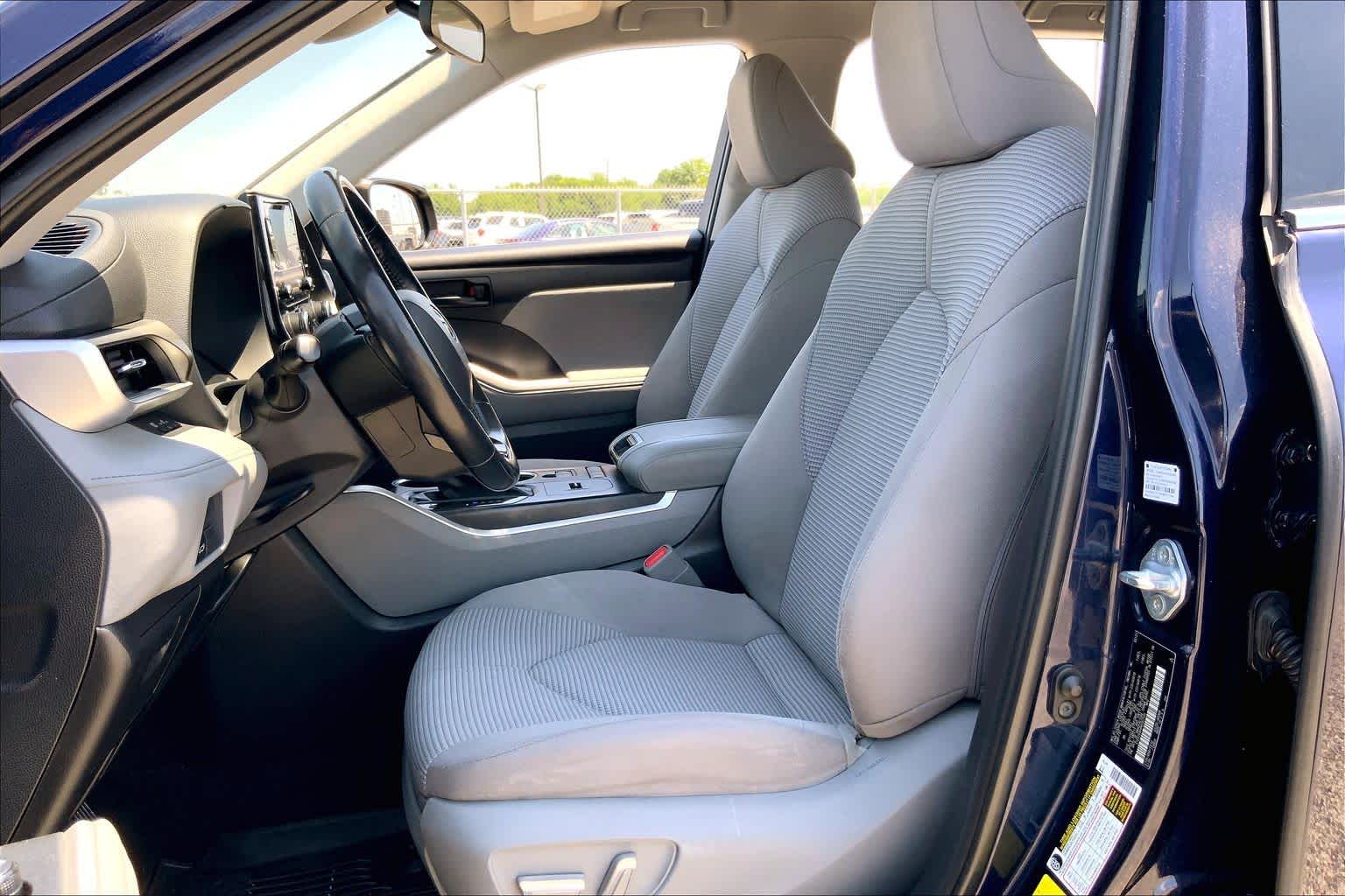 2021 Toyota Highlander LE Blueprint at HGreg Houston