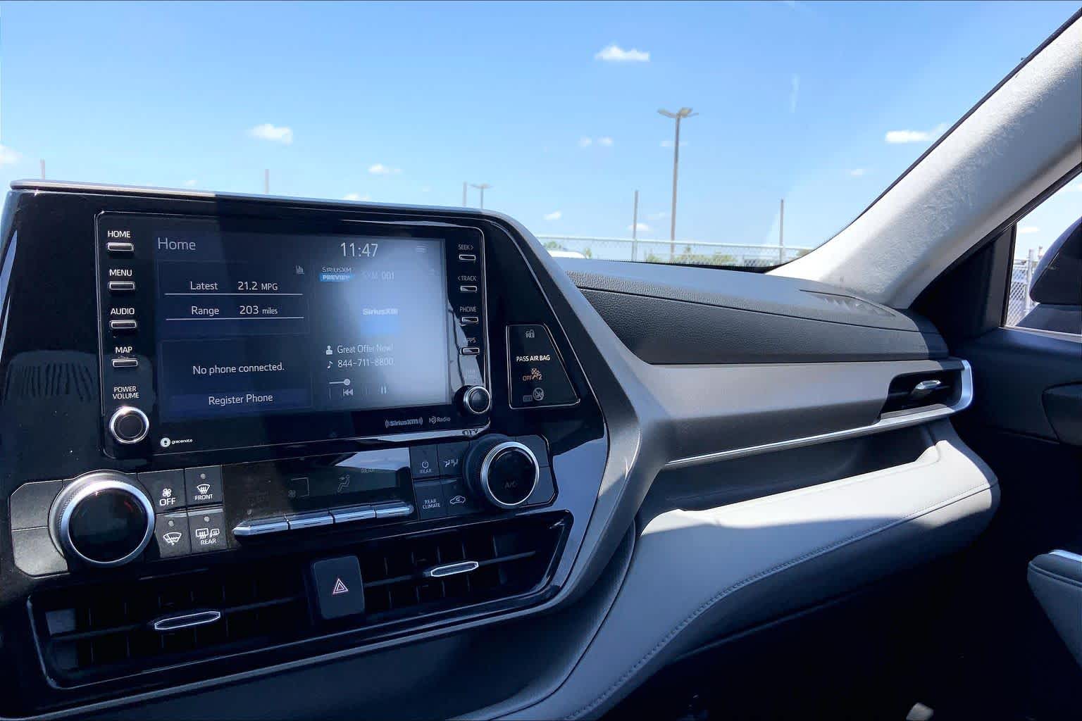 2021 Toyota Highlander LE Blueprint at HGreg Houston
