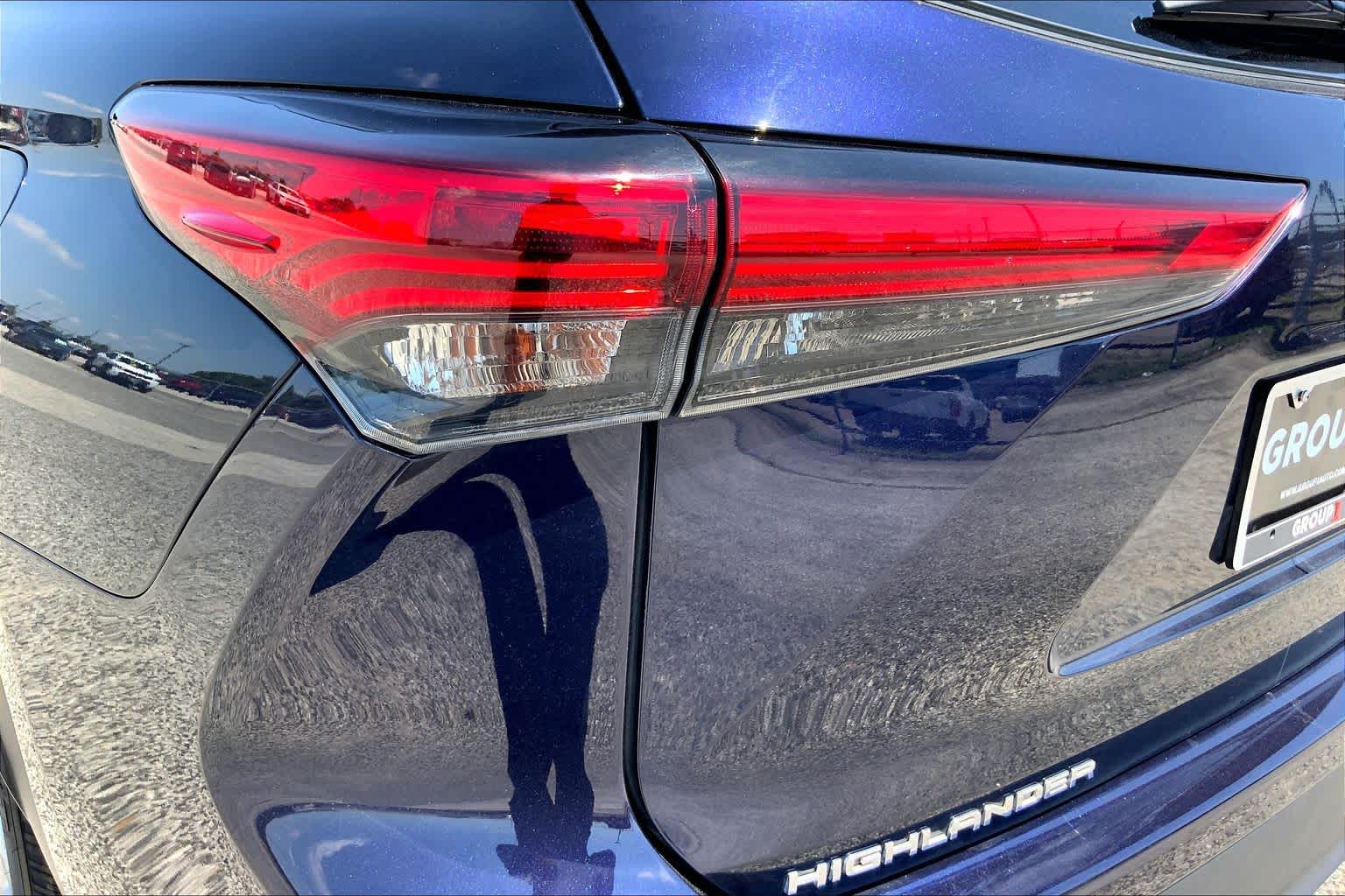 2021 Toyota Highlander LE Blueprint at HGreg Houston