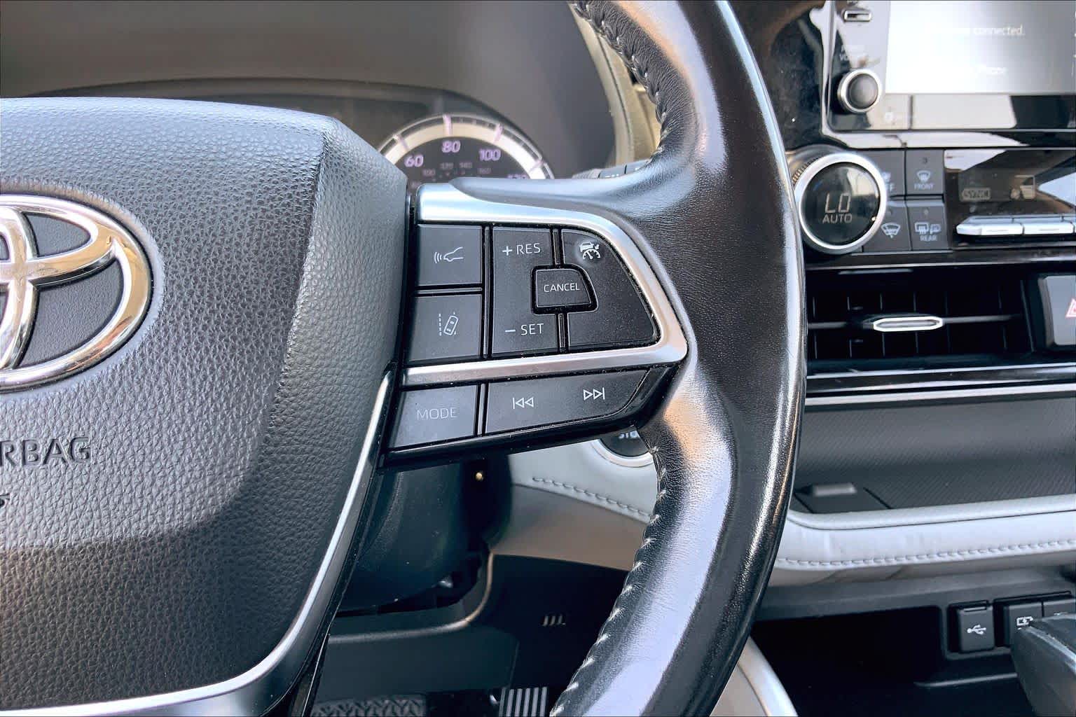 2021 Toyota Highlander LE Blueprint at HGreg Houston