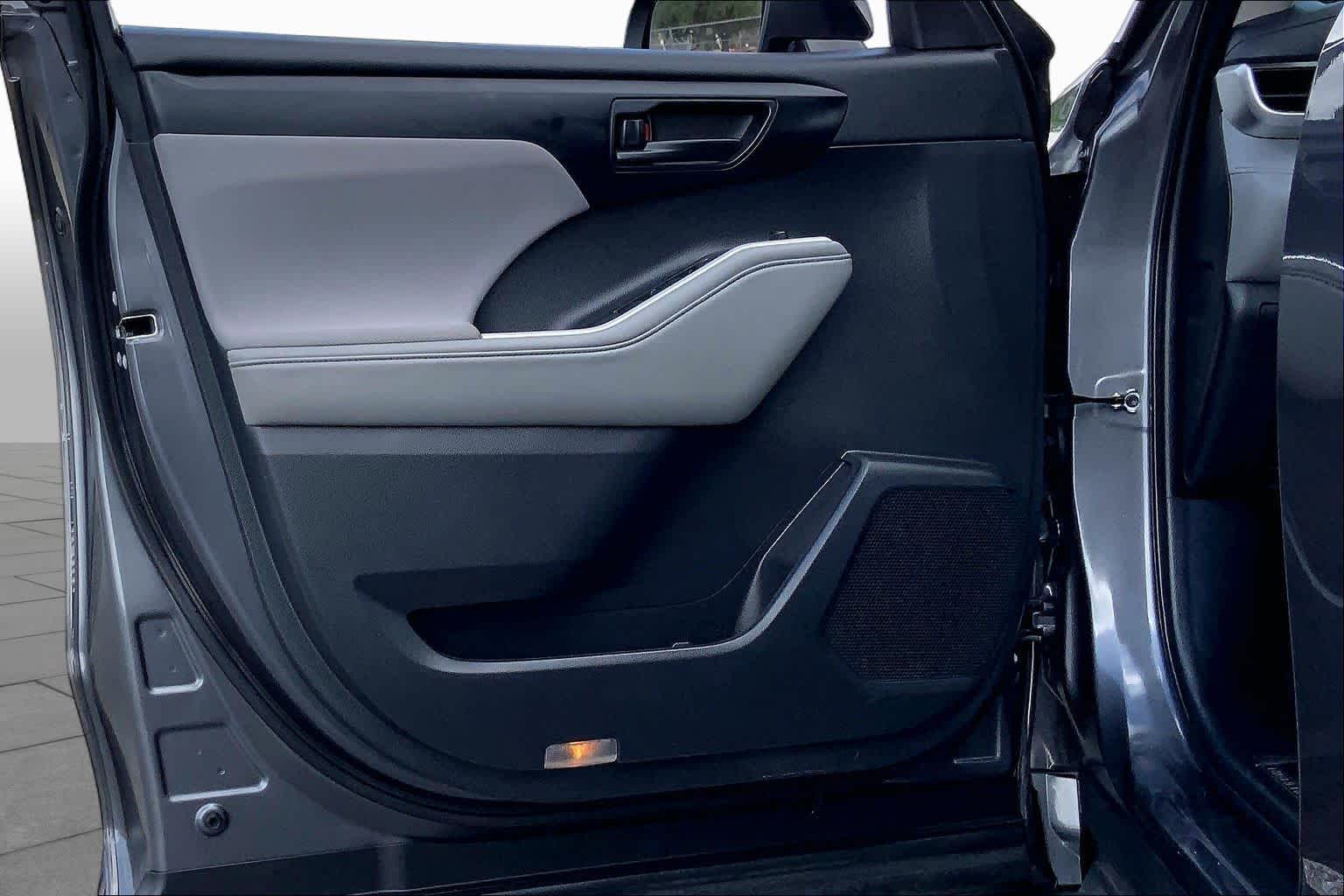 2022 Toyota Highlander LE Magnetic Gray Metallic at Lexus Southwest Houston