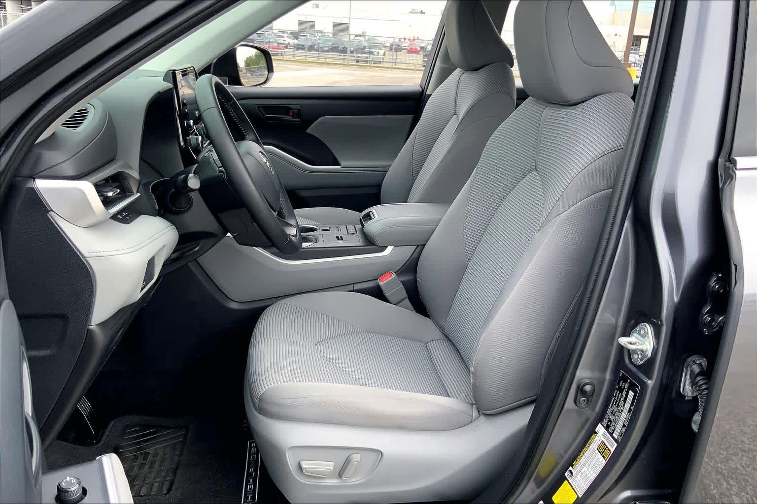 2022 Toyota Highlander LE Magnetic Gray Metallic at Group 1 Toyota Southwest