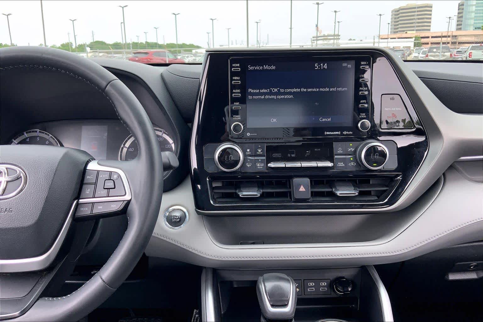 2022 Toyota Highlander LE Magnetic Gray Metallic at Group 1 Toyota Southwest