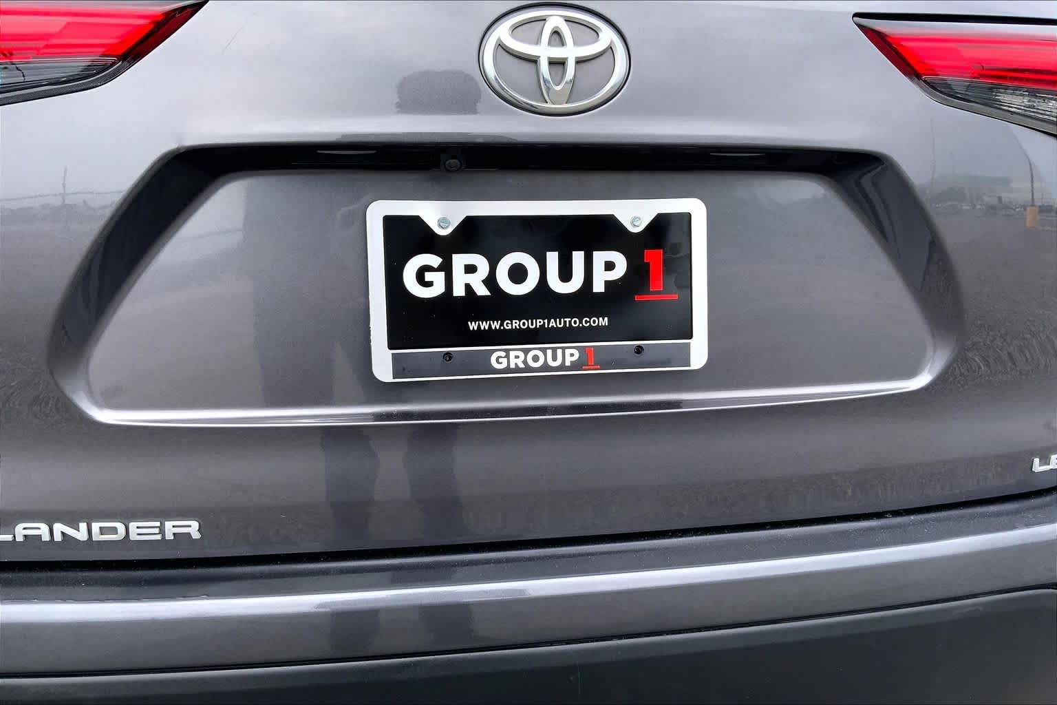 2022 Toyota Highlander LE Magnetic Gray Metallic at Group 1 Toyota Southwest