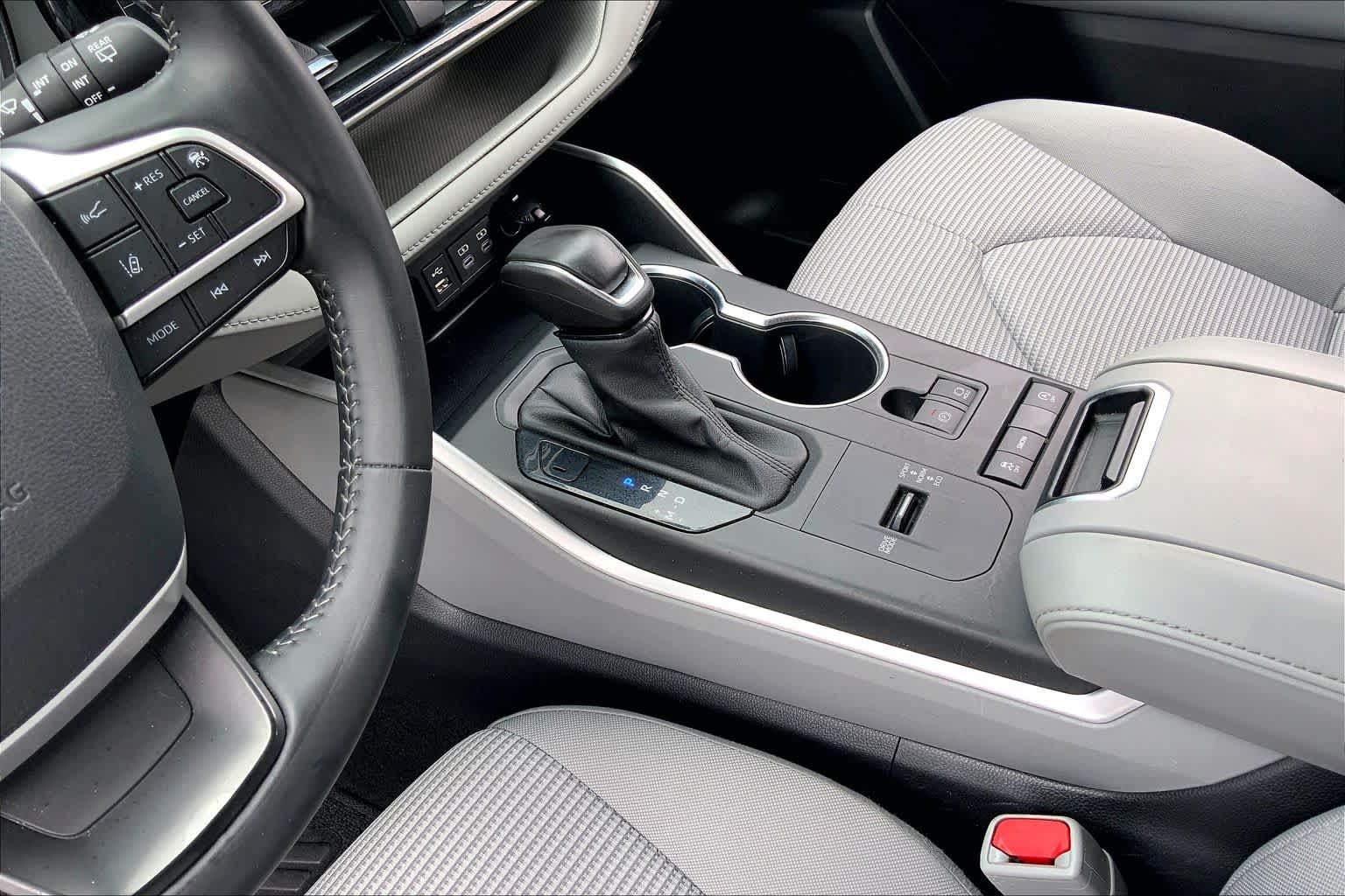 2022 Toyota Highlander LE Magnetic Gray Metallic at Group 1 Toyota Southwest