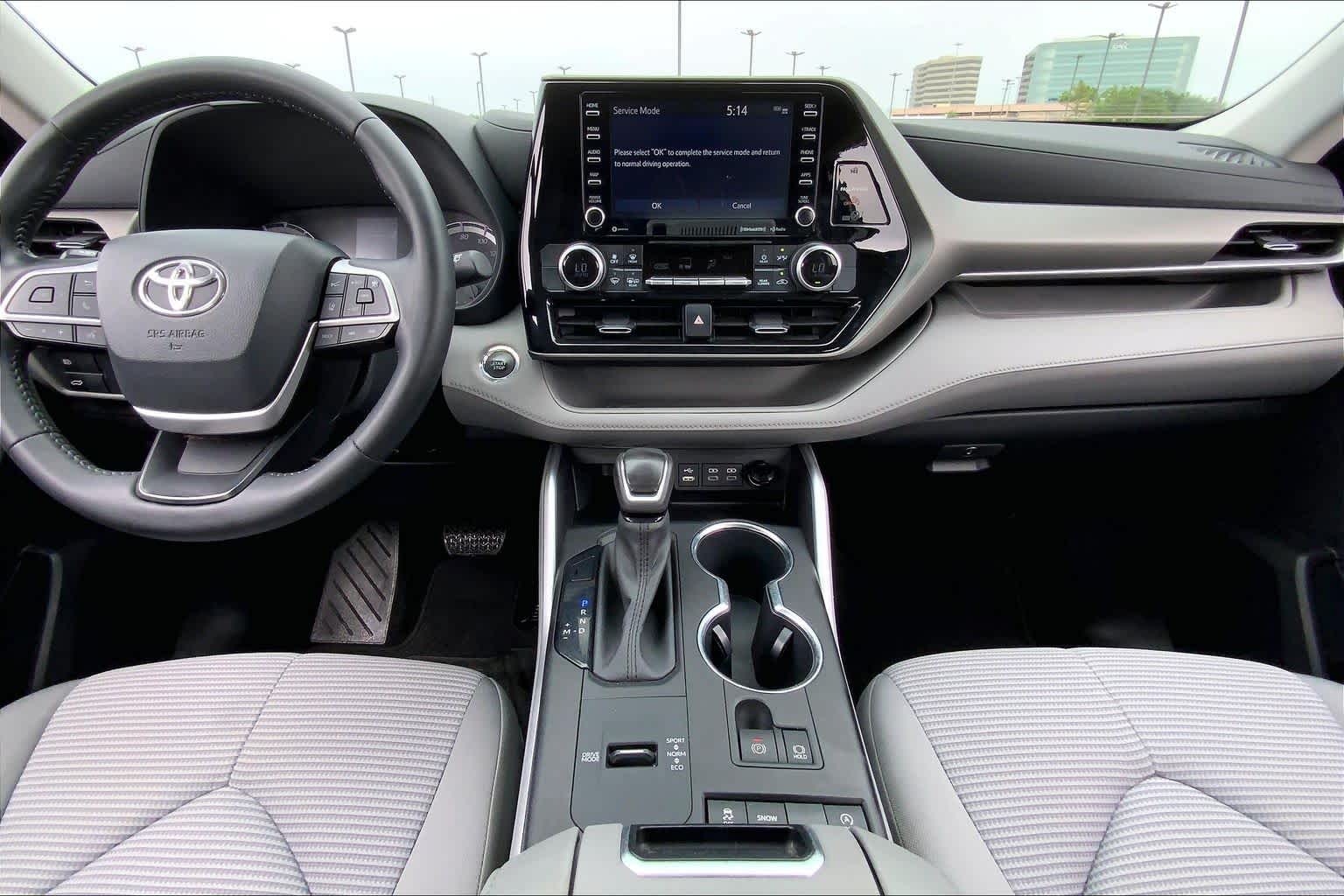2022 Toyota Highlander LE Magnetic Gray Metallic at Group 1 Toyota Southwest