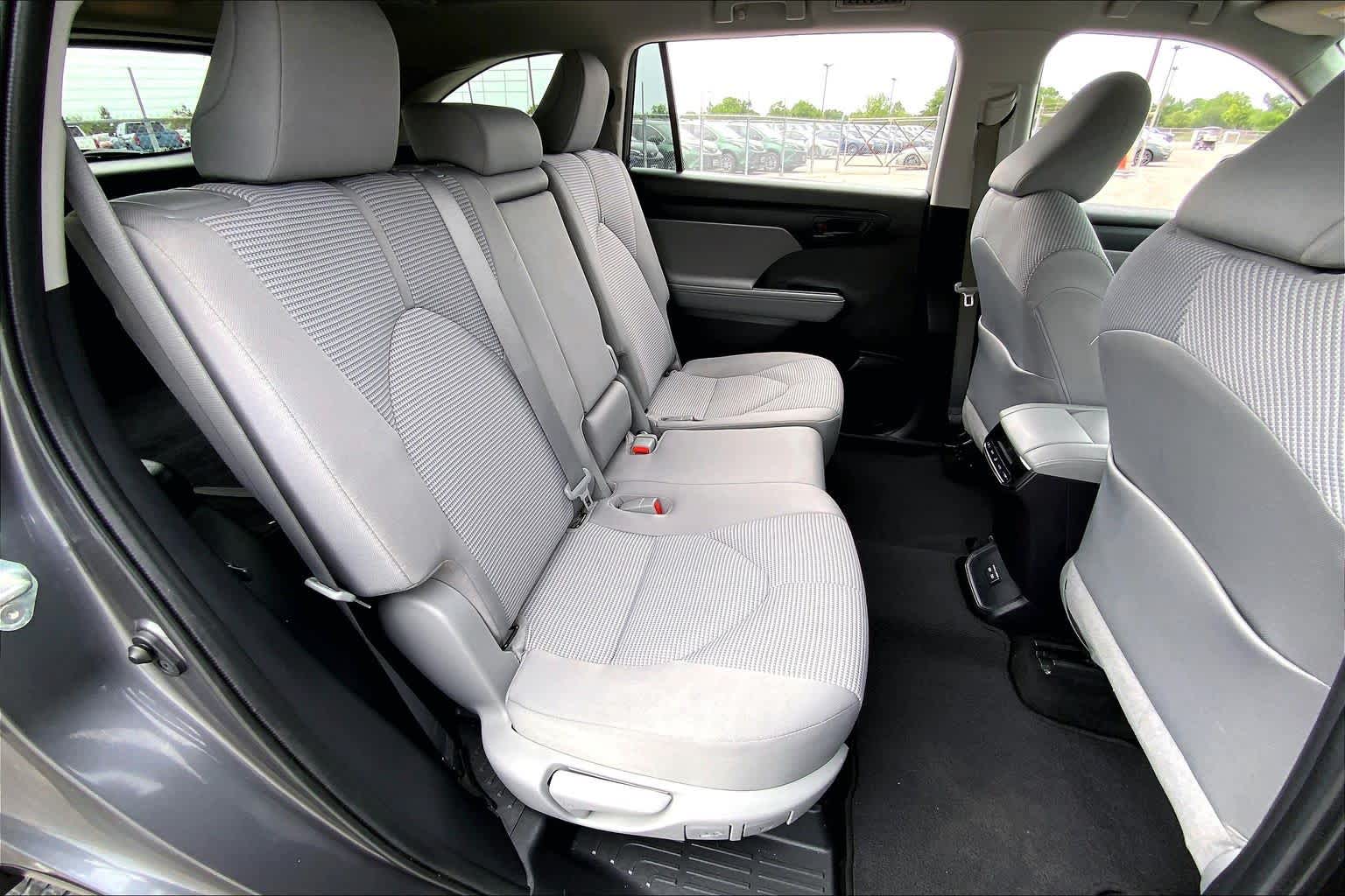 2022 Toyota Highlander LE Magnetic Gray Metallic at Group 1 Toyota Southwest