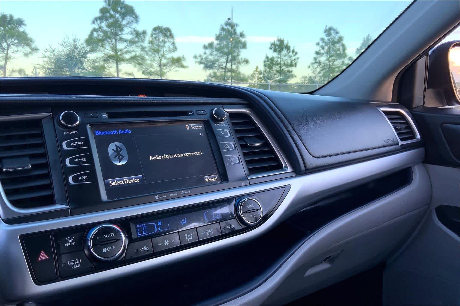 2018 Toyota Highlander LE Predawn Gray Mica at Westside Kia