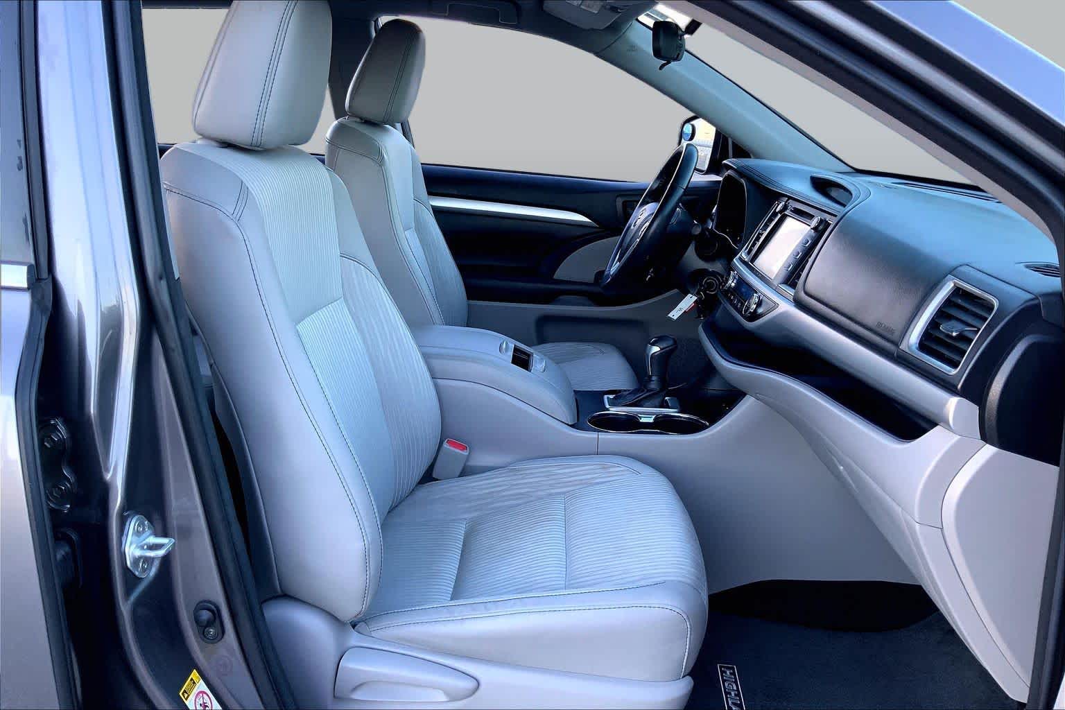 2018 Toyota Highlander LE Predawn Gray Mica at Westside Kia