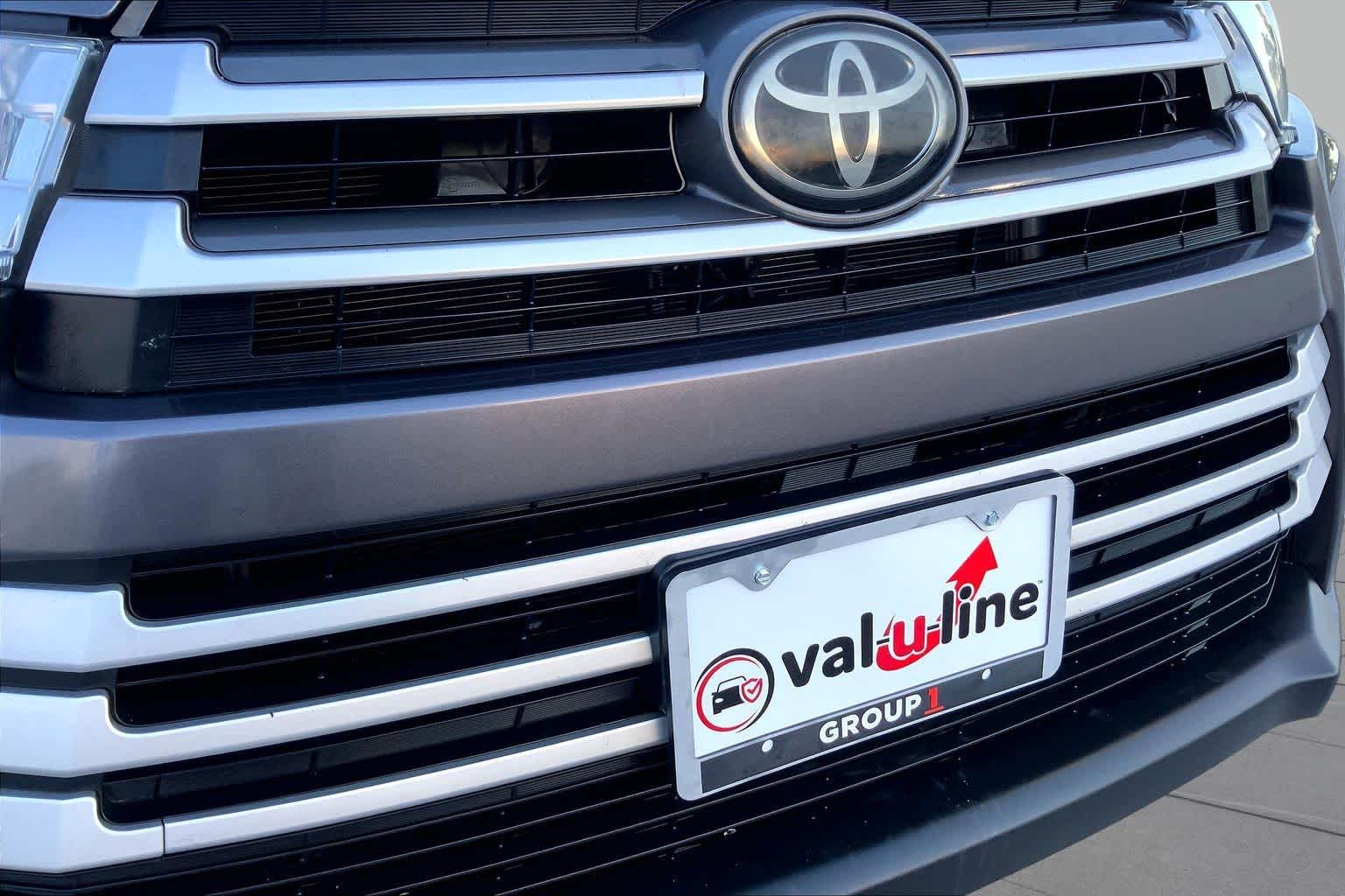 2018 Toyota Highlander LE Predawn Gray Mica at Westside Kia