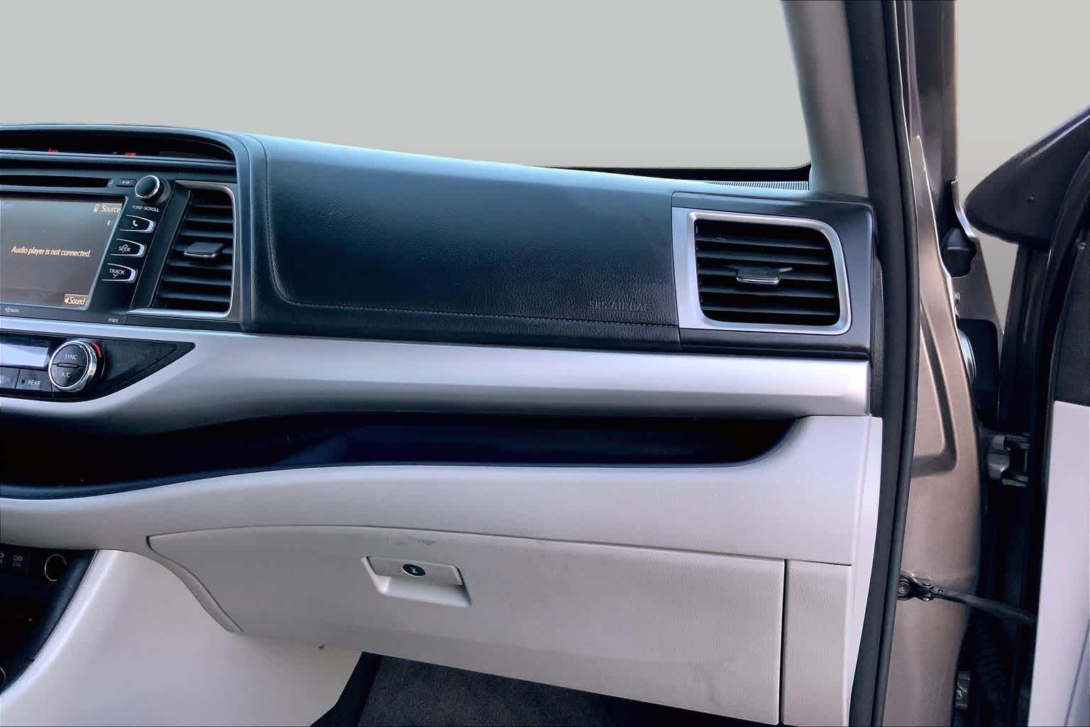 2018 Toyota Highlander LE Predawn Gray Mica at Westside Kia