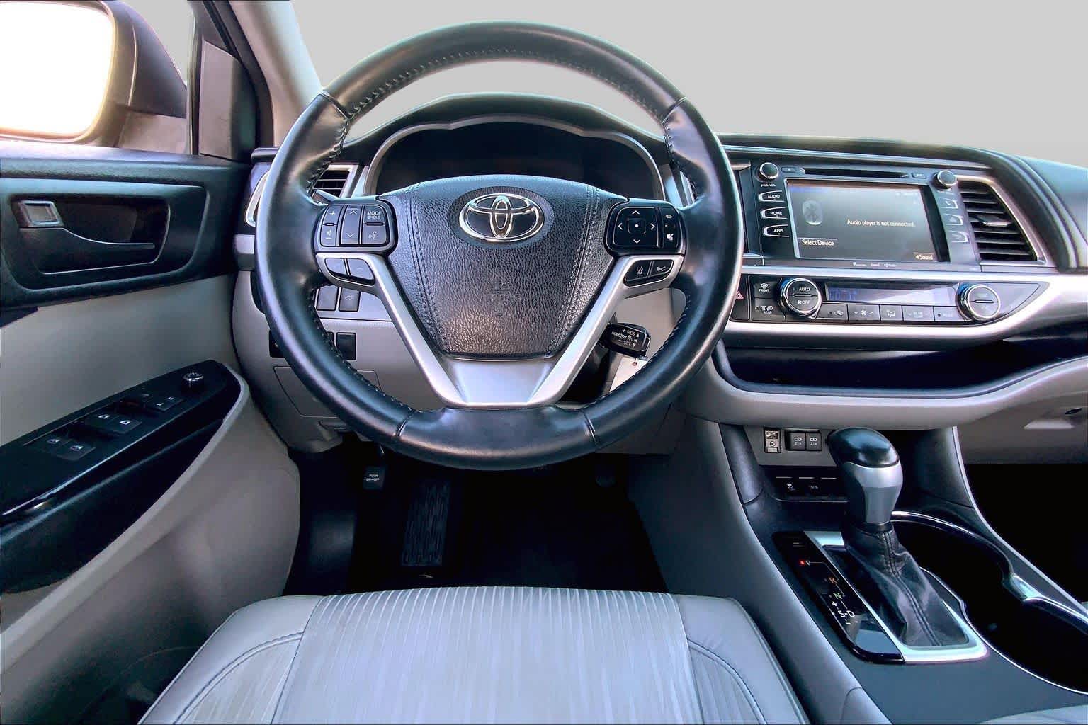 2018 Toyota Highlander LE Predawn Gray Mica at Westside Kia