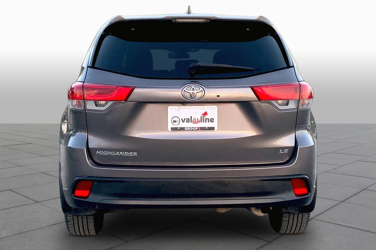 2018 Toyota Highlander LE Predawn Gray Mica at Westside Kia