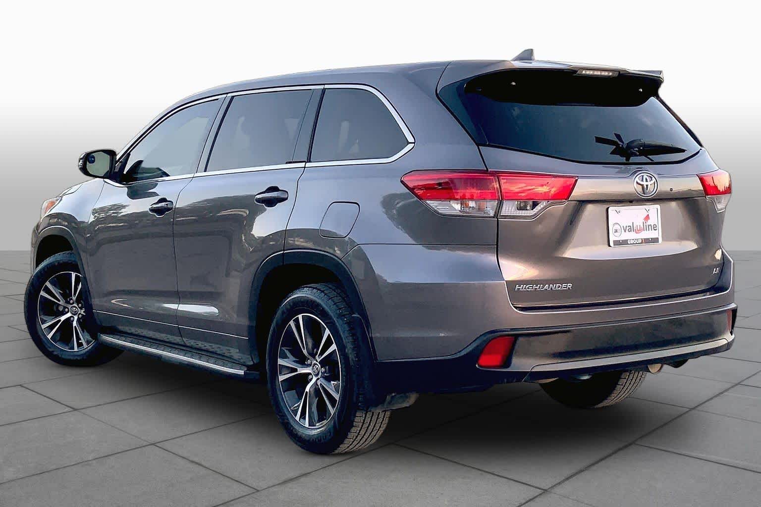 2018 Toyota Highlander LE Predawn Gray Mica at Westside Kia