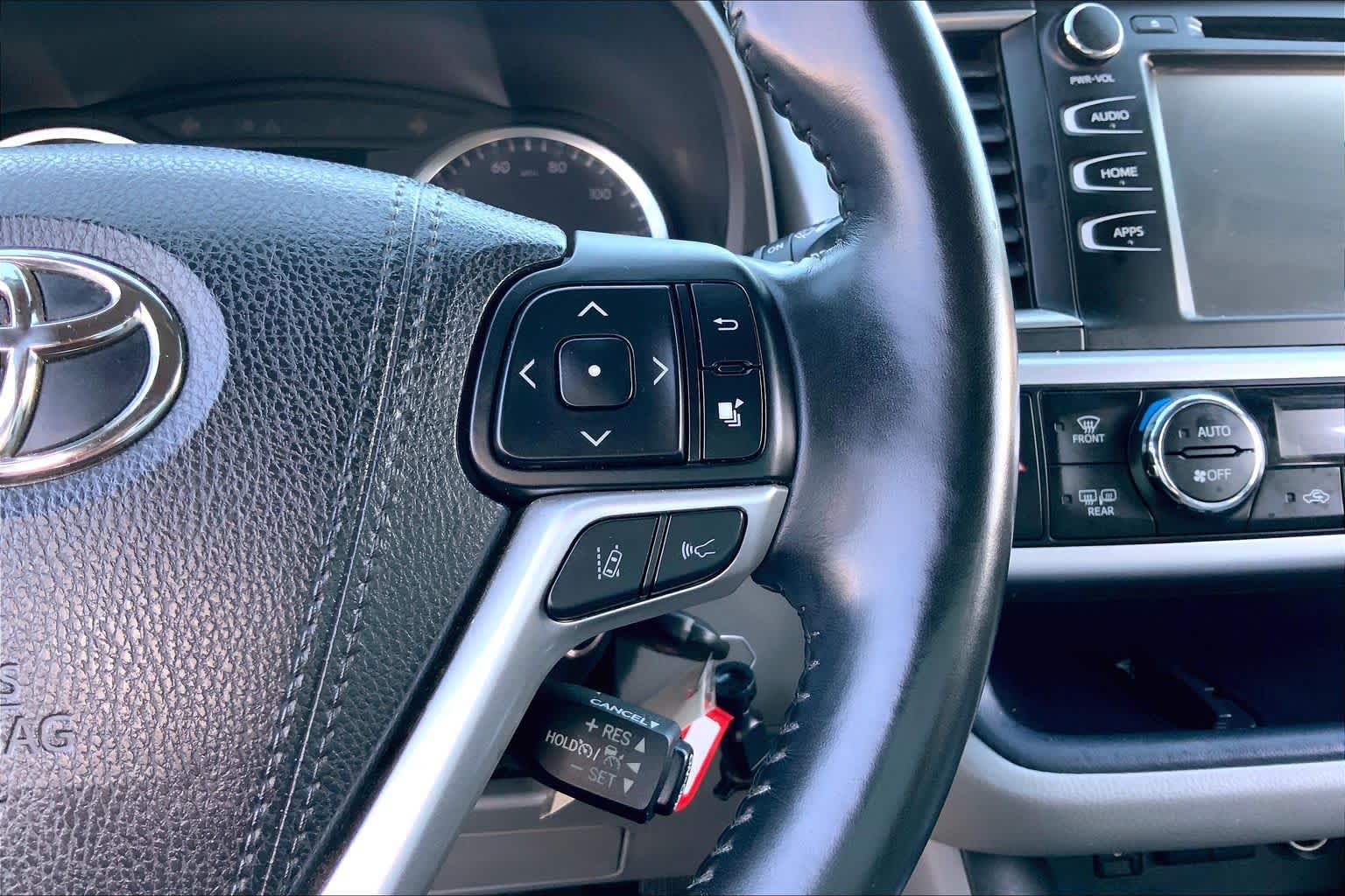 2018 Toyota Highlander LE Predawn Gray Mica at Westside Kia