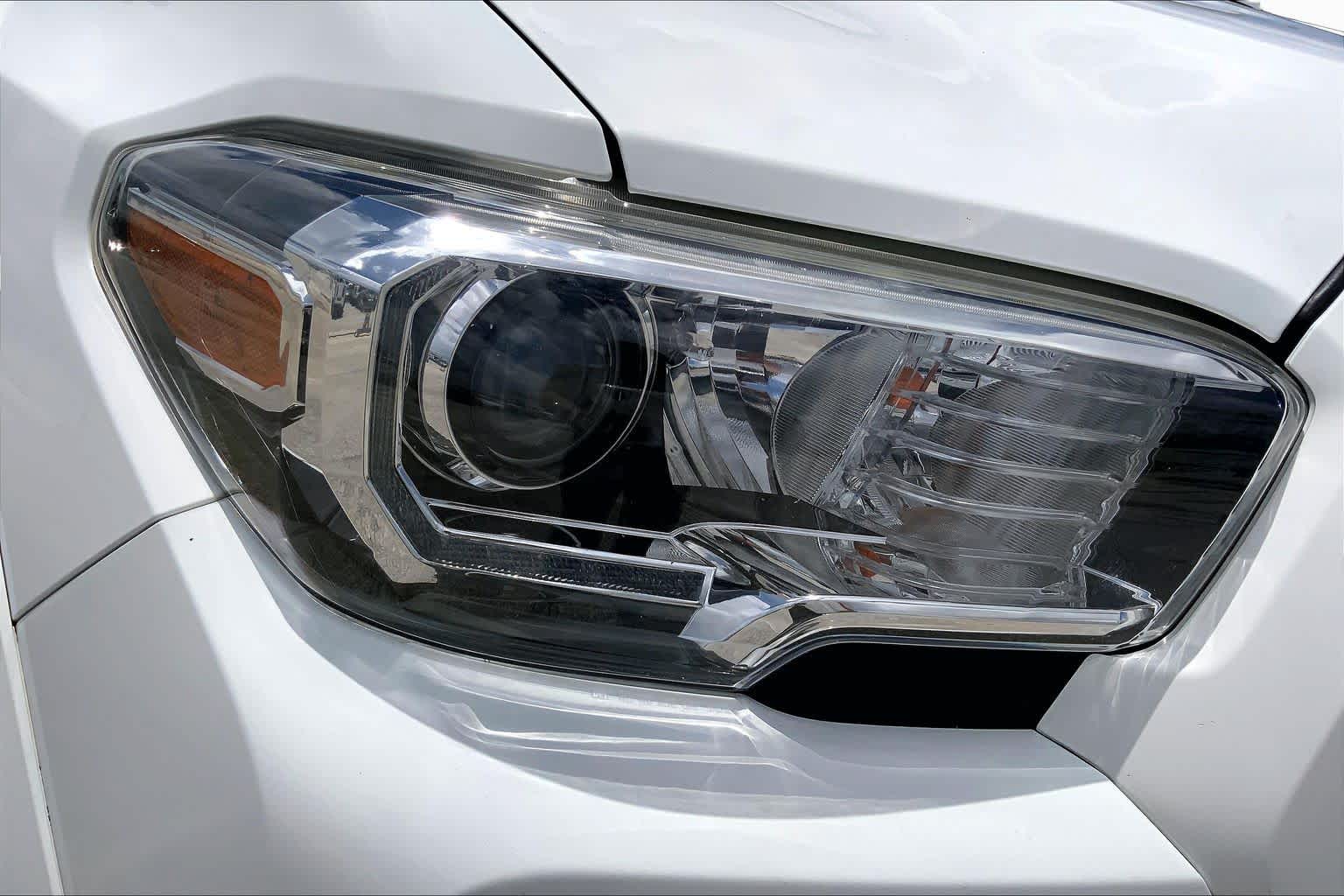 2019 Toyota Tacoma TRD Sport Super White at Tomball Ford