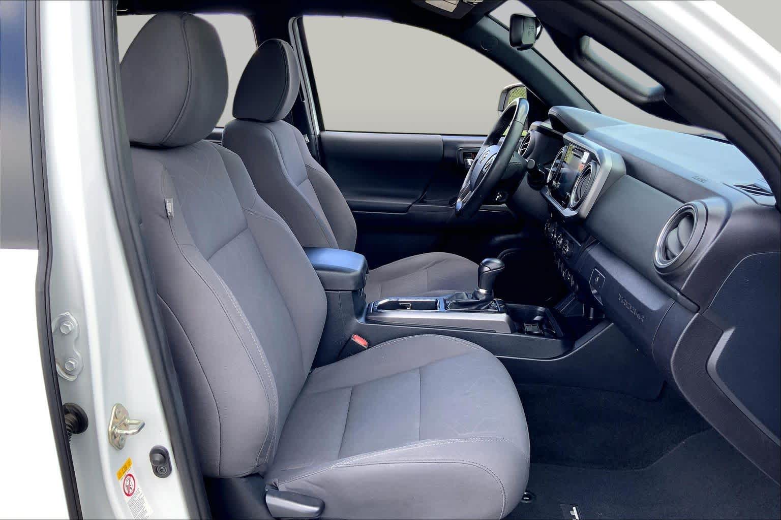 2019 Toyota Tacoma TRD Sport Super White at Tomball Ford