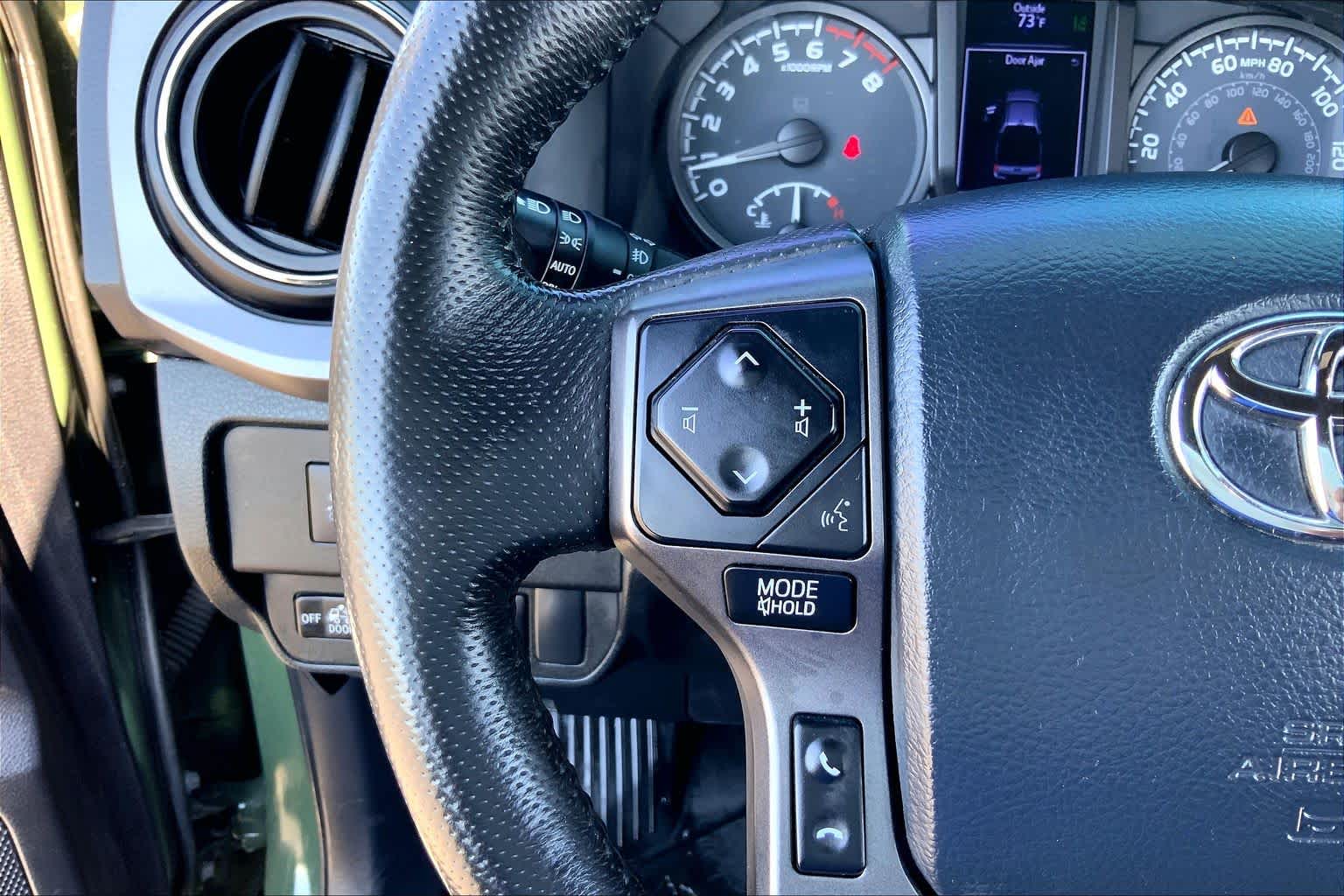 2020 Toyota Tacoma photo 23 of 36