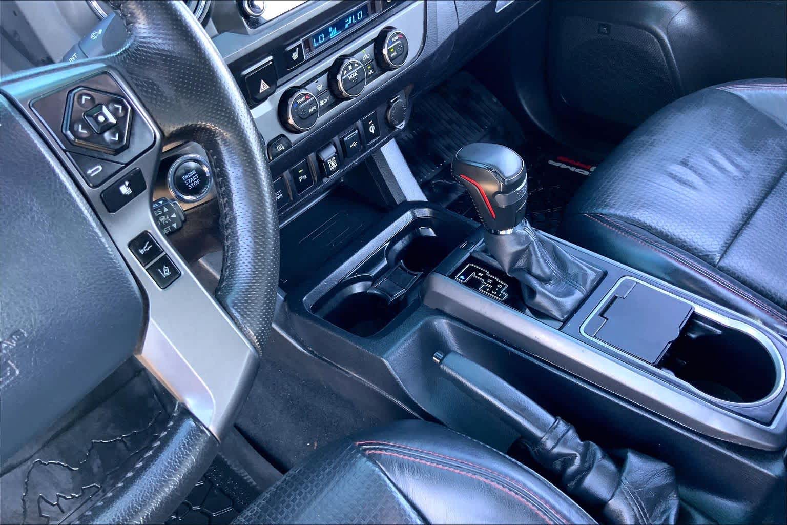 2020 Toyota Tacoma photo 16 of 36
