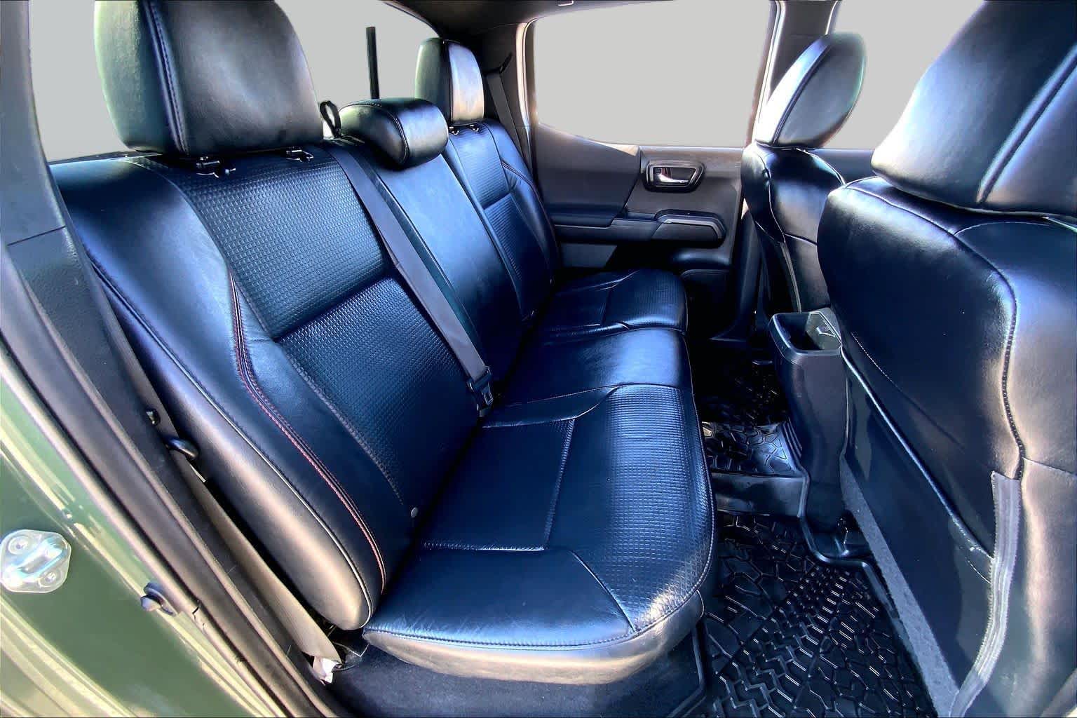 2020 Toyota Tacoma photo 19 of 36